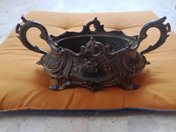Jardiniere de table style Louis XV, rococo en étain, XIXème s.