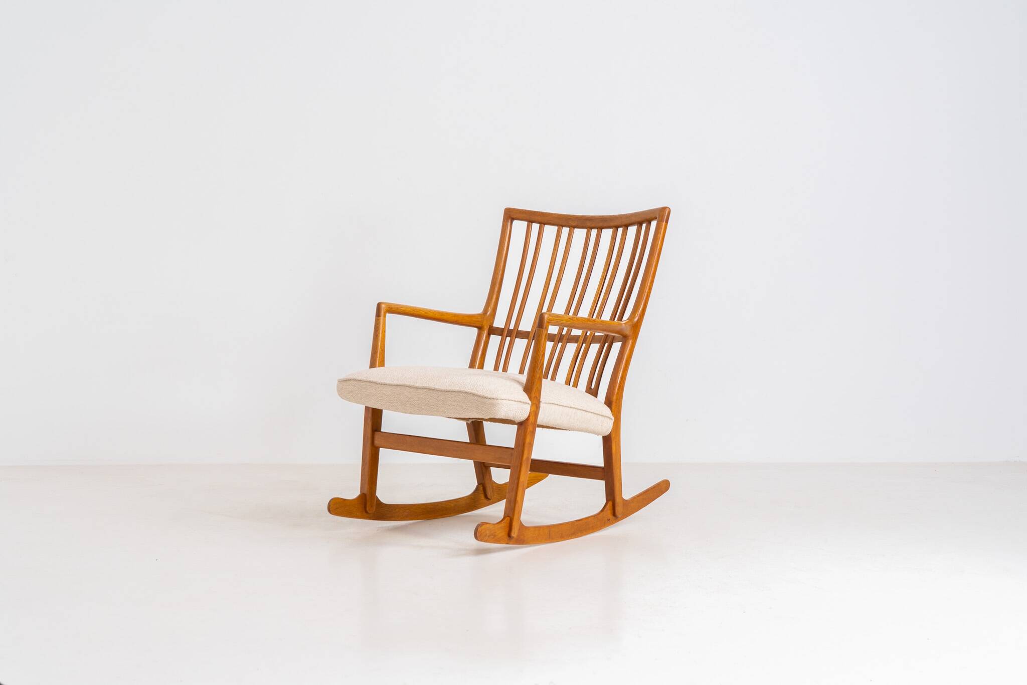 “ML33” rocking chair by Hans J. Wegner for A. Mikael Laursen