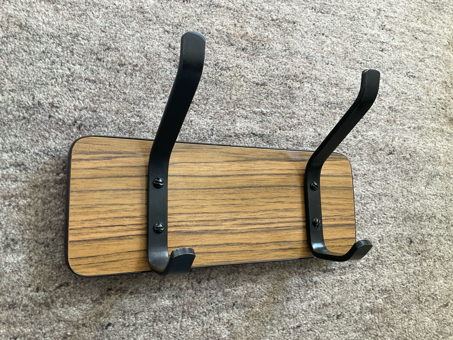 Coat rack in Formica from the 1970s.
