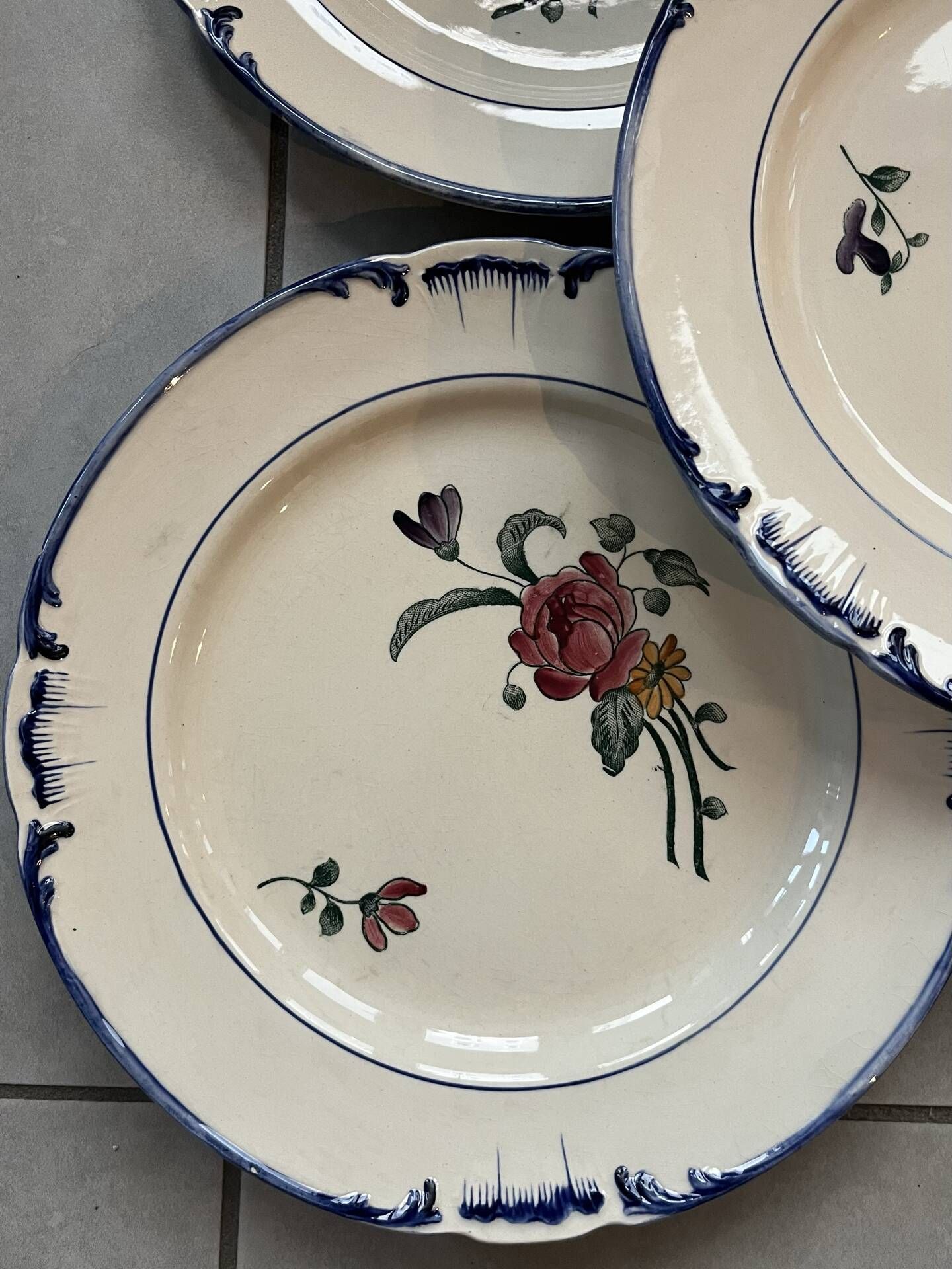 Set of 5 polychrome plates "Velars" Longchamp