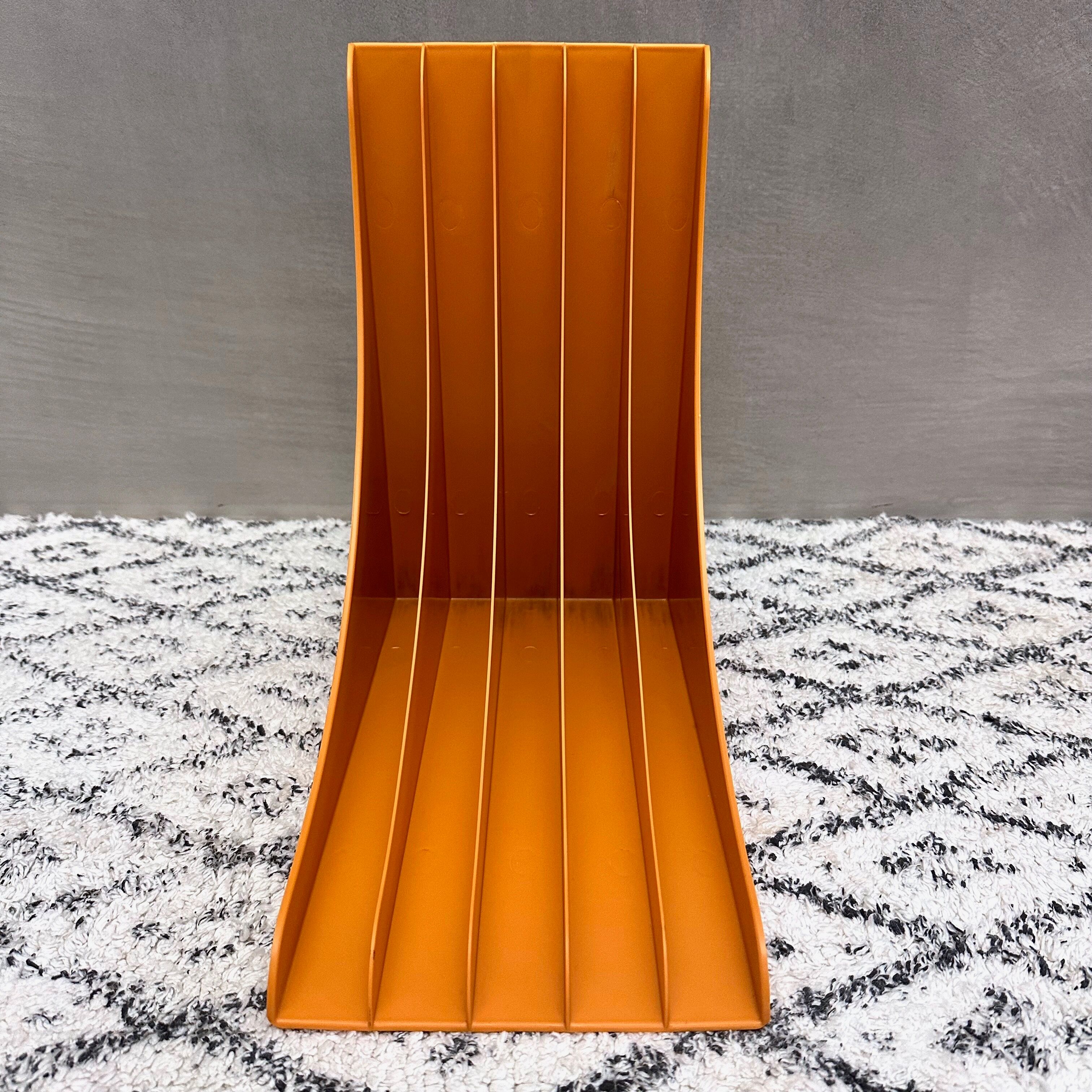 Vintage record stand Schweizer Design yellow, made in Germany