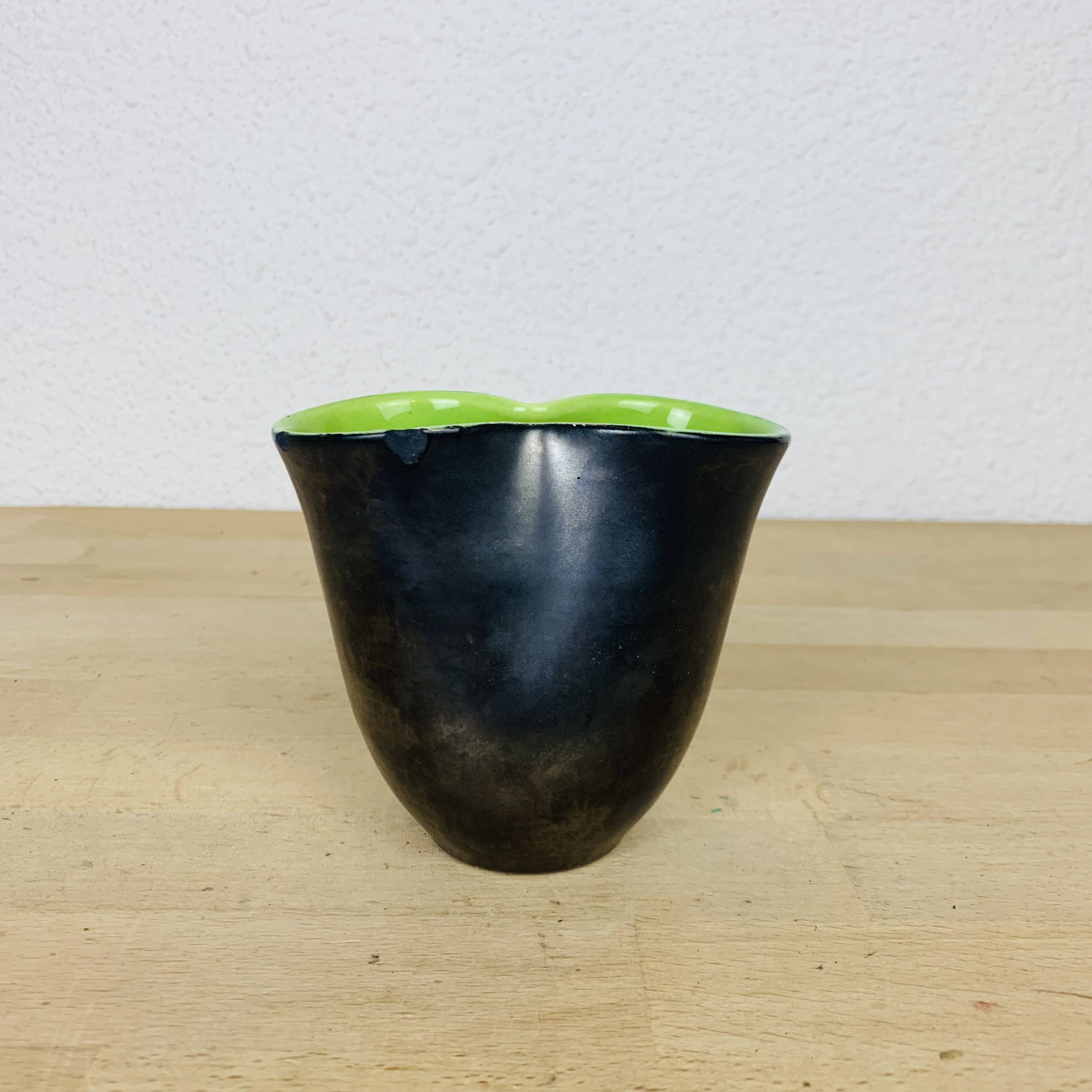 Elchinger green/black handkerchief vase from the 50s