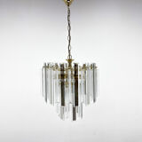 Lustre du milieu du siècle en laiton, verre et lucite, Autriche, années 1970
