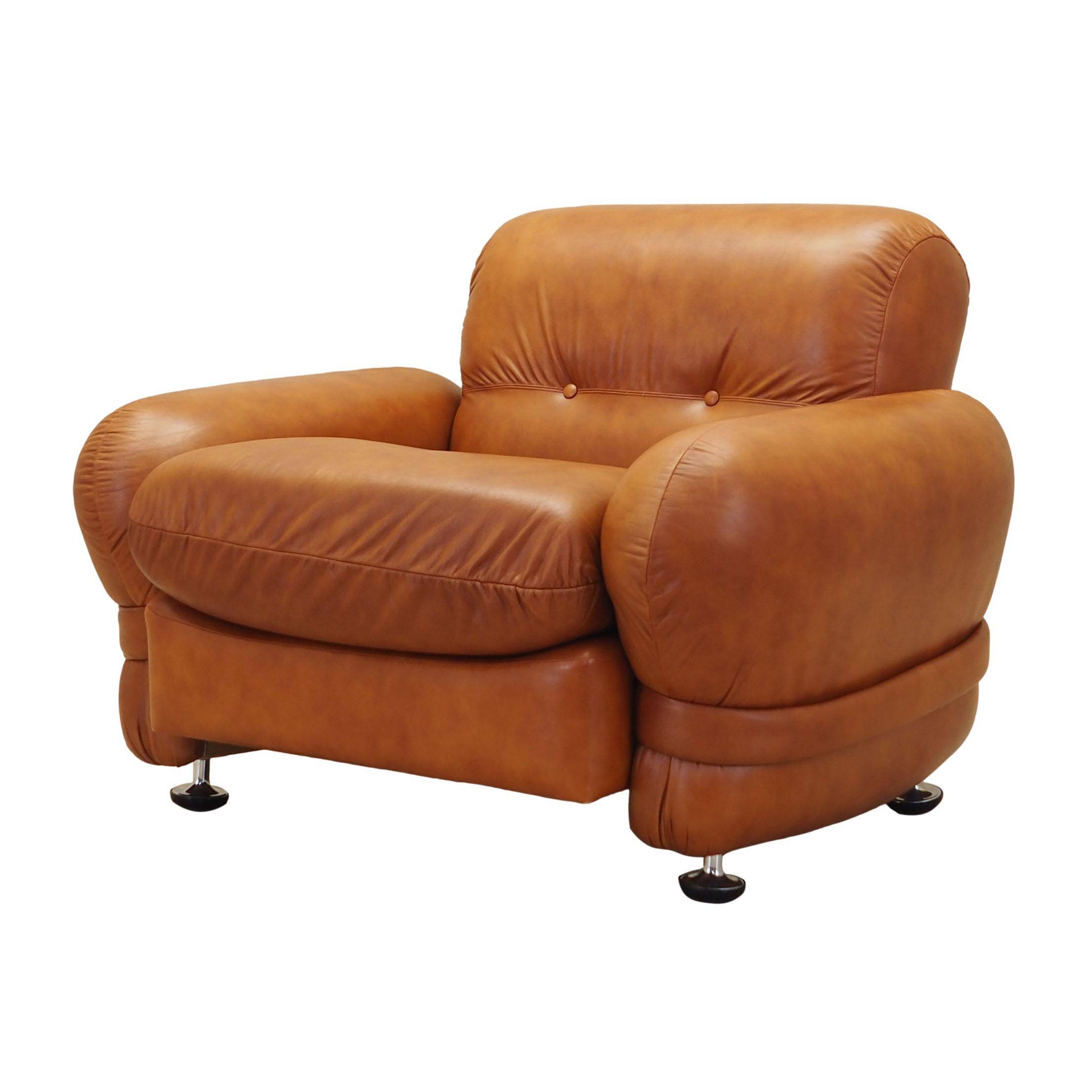 Leather armchair, Italian design, 1970s, production: Italy
