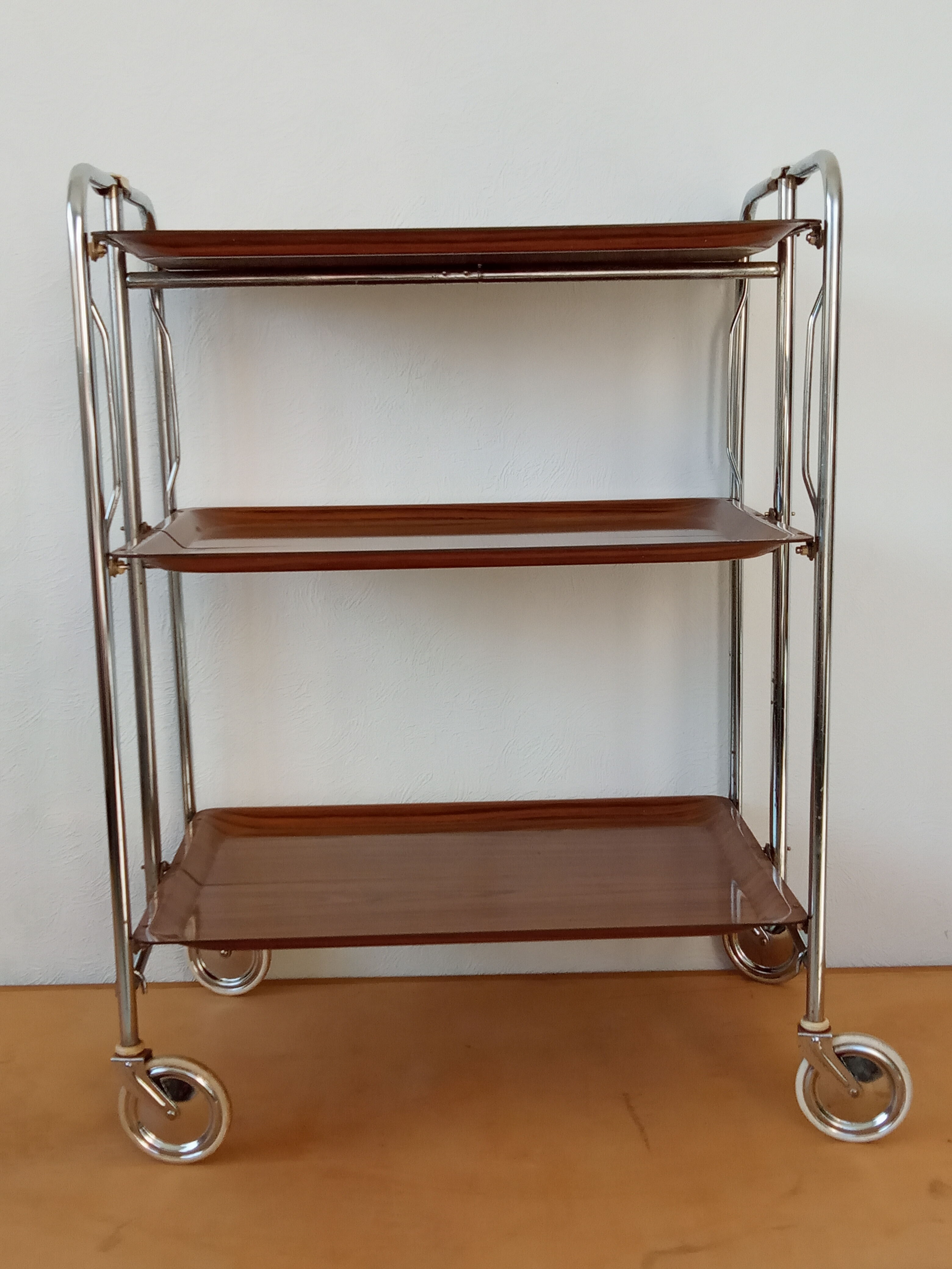 Vintage folding dessert