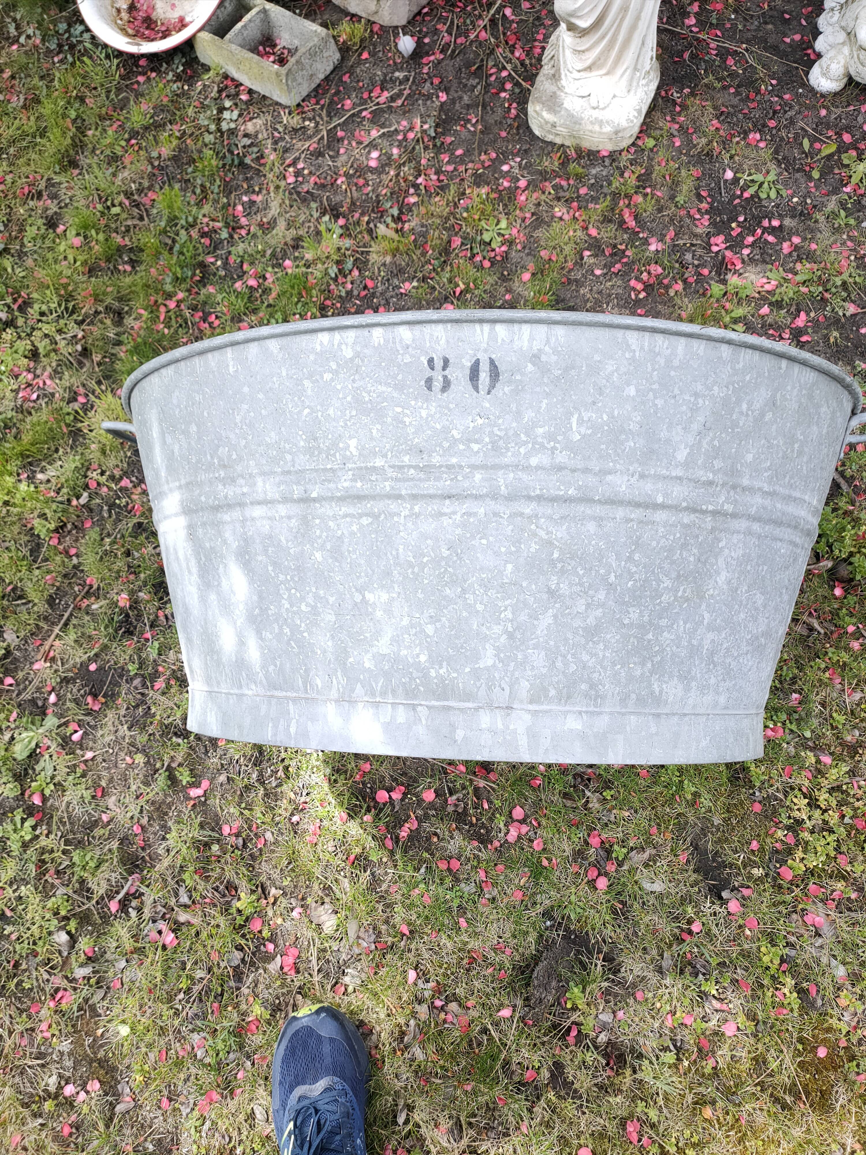 Bassine en zinc