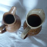 2 pitchers in Brown stoneware and ceramic
