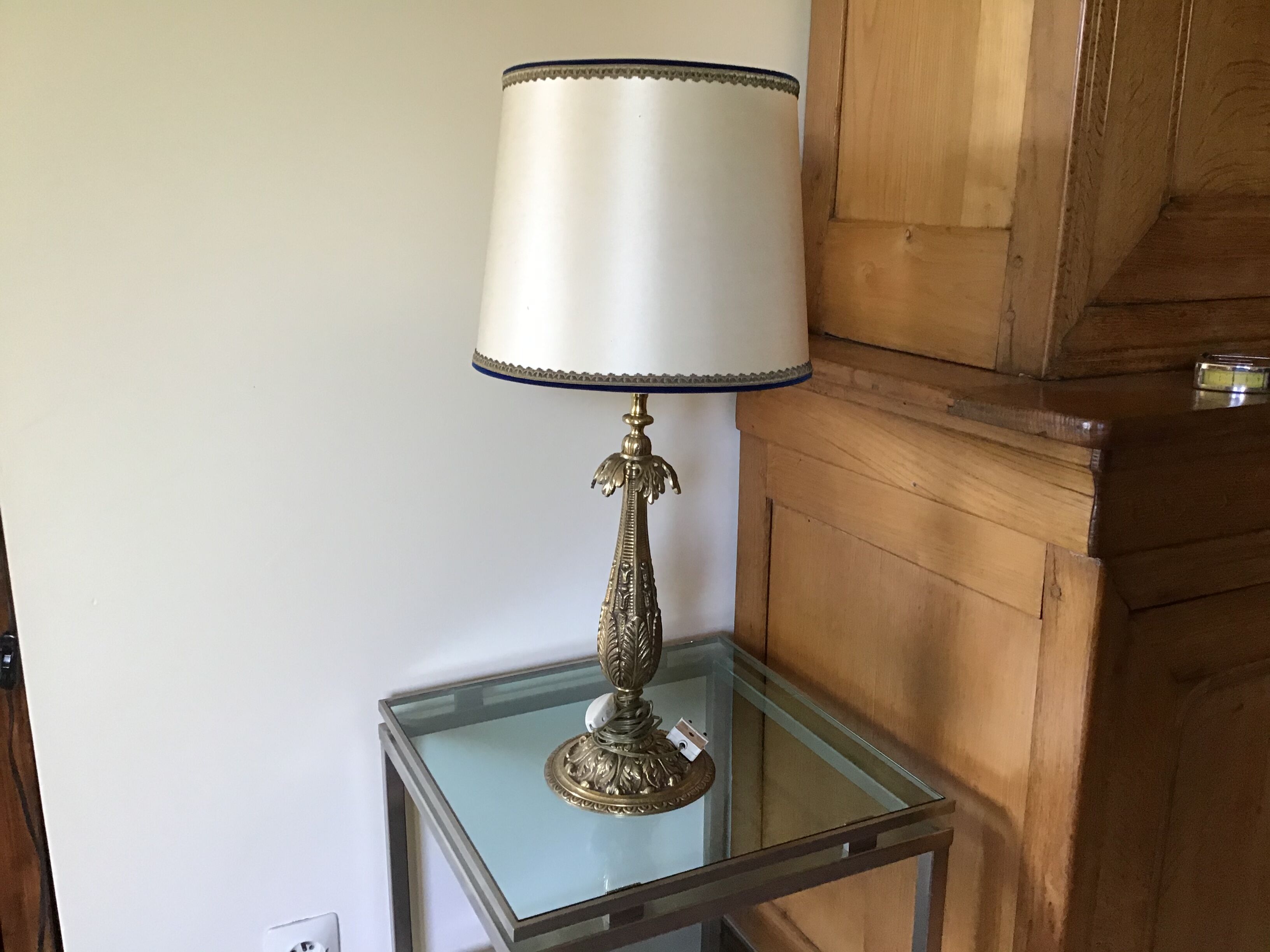 Pied de lampe en bronze