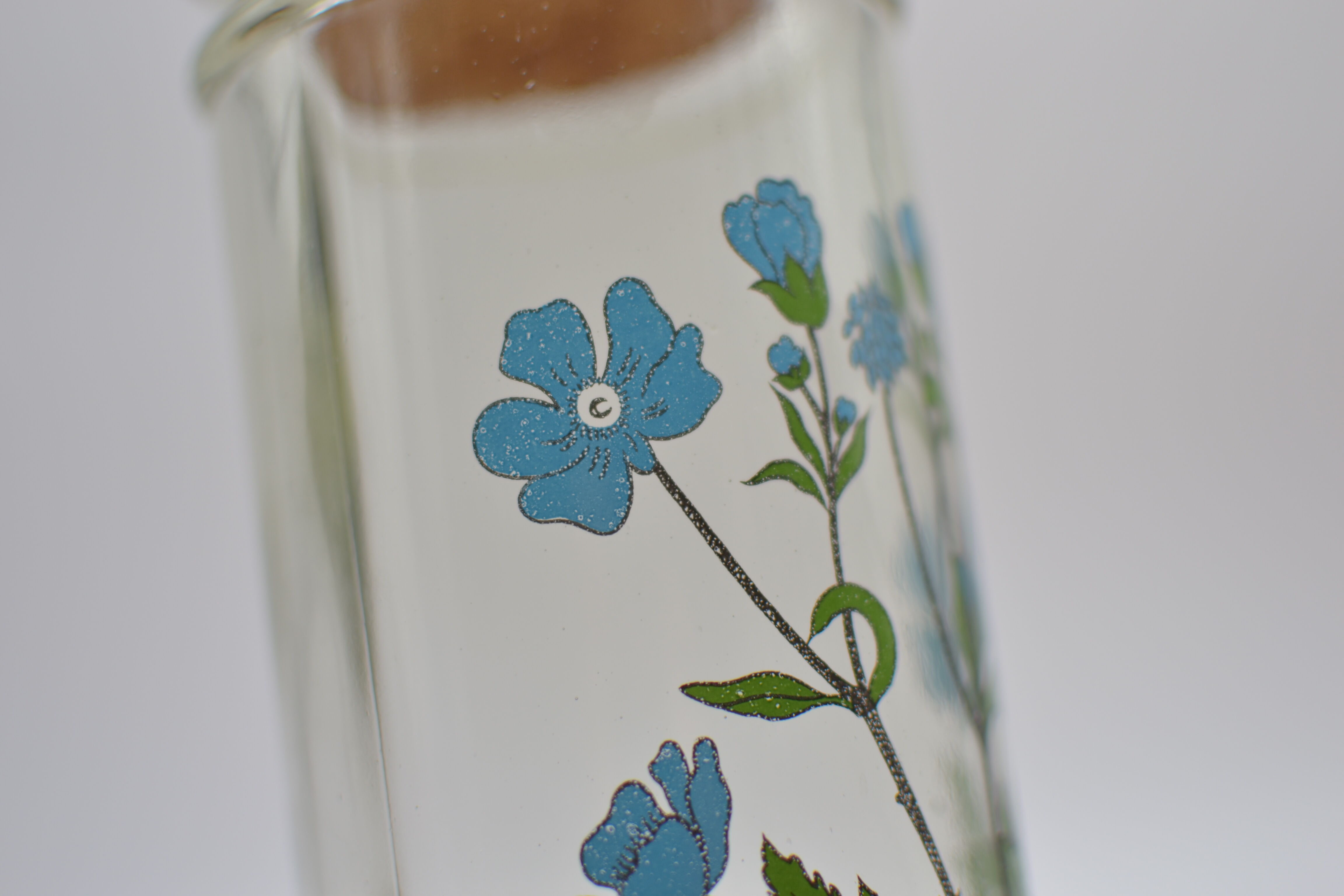 Ancient botanical jar Ranunculus Acris