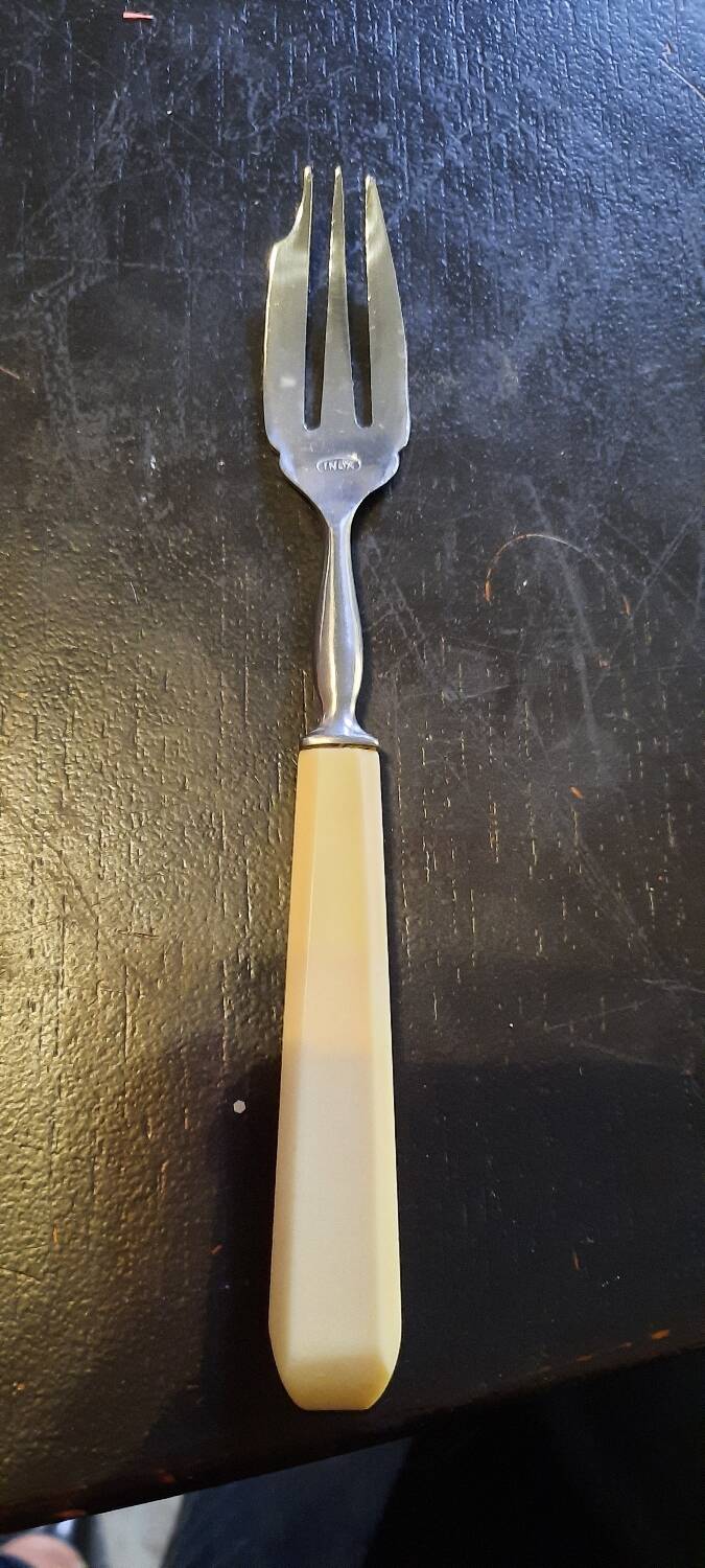 Set of 12 dessert forks