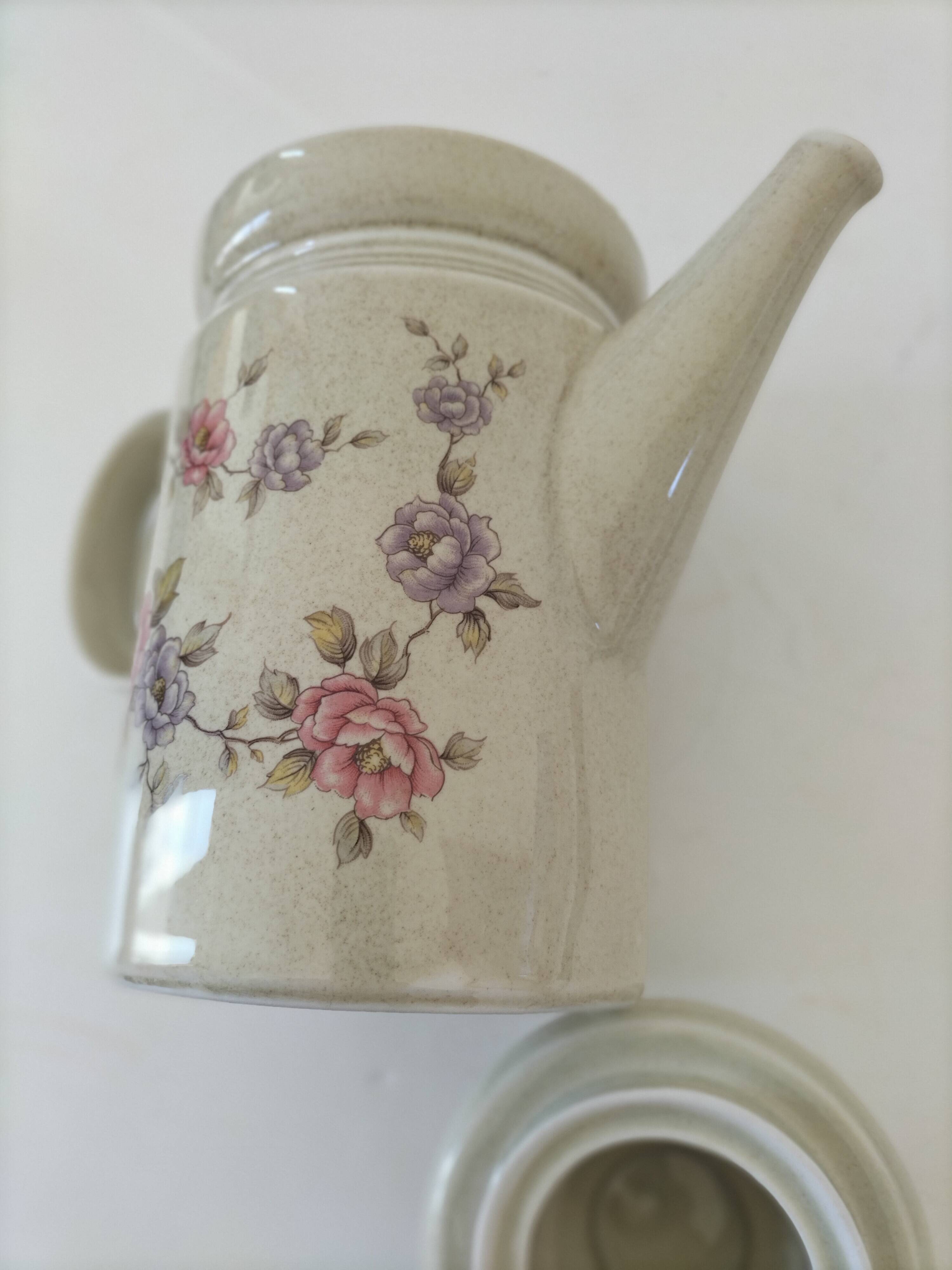 Beige and pastel floral teapot – Winterling Röslau Bavaria