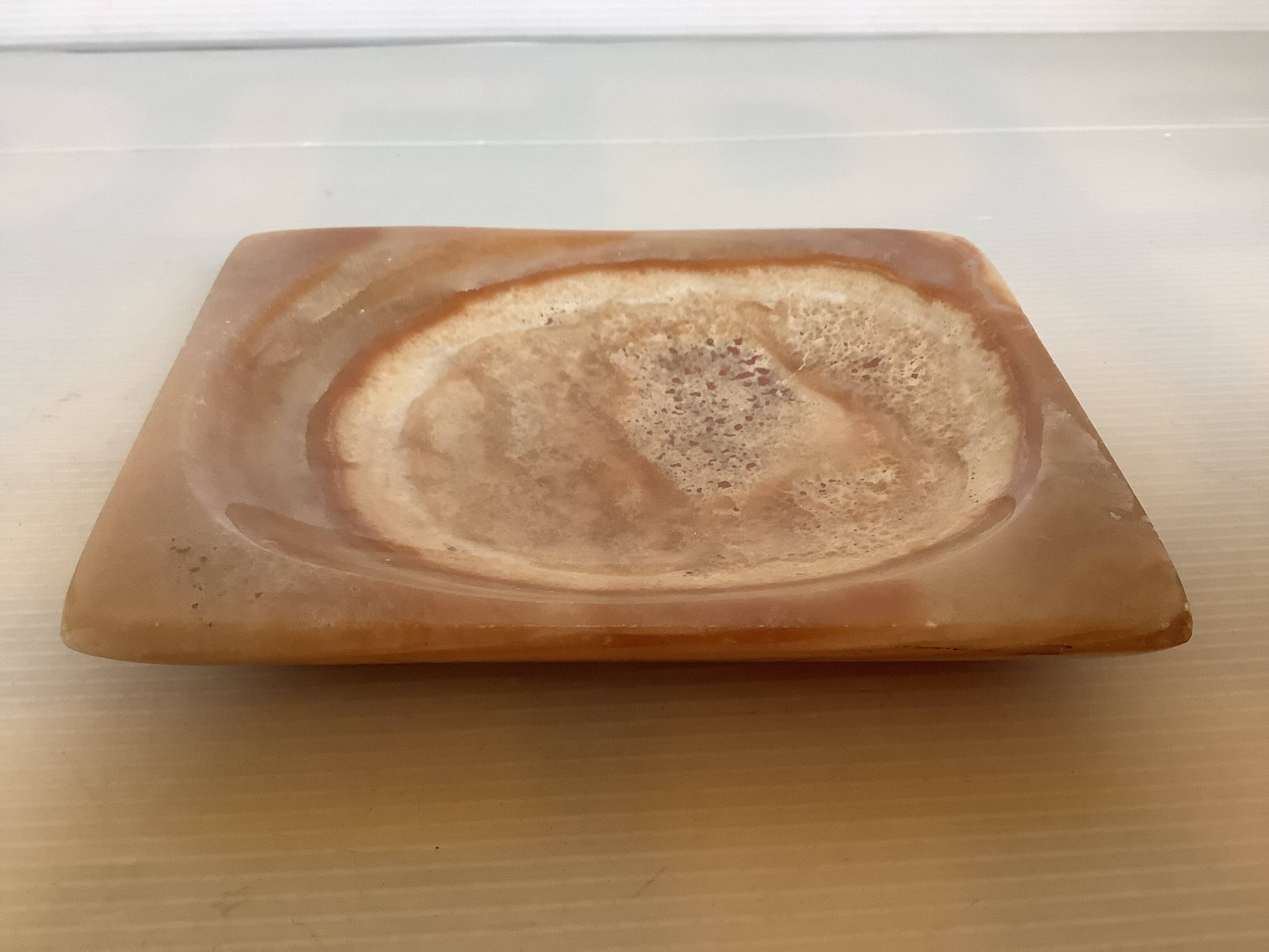 Onyx ashtray pocket emptier