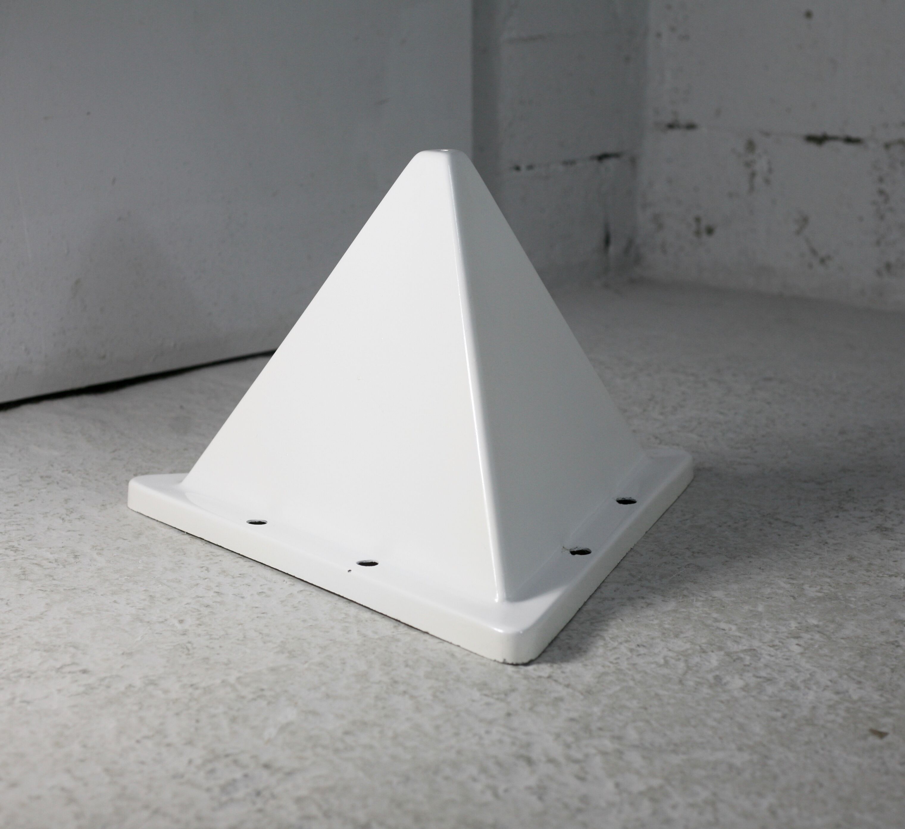 Fiberglass circa 1970. 6 tetrahedron-shaped elements. France.