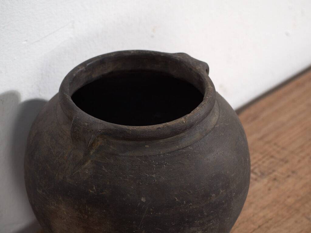 Small ancient Asian vase (c.1900) #13