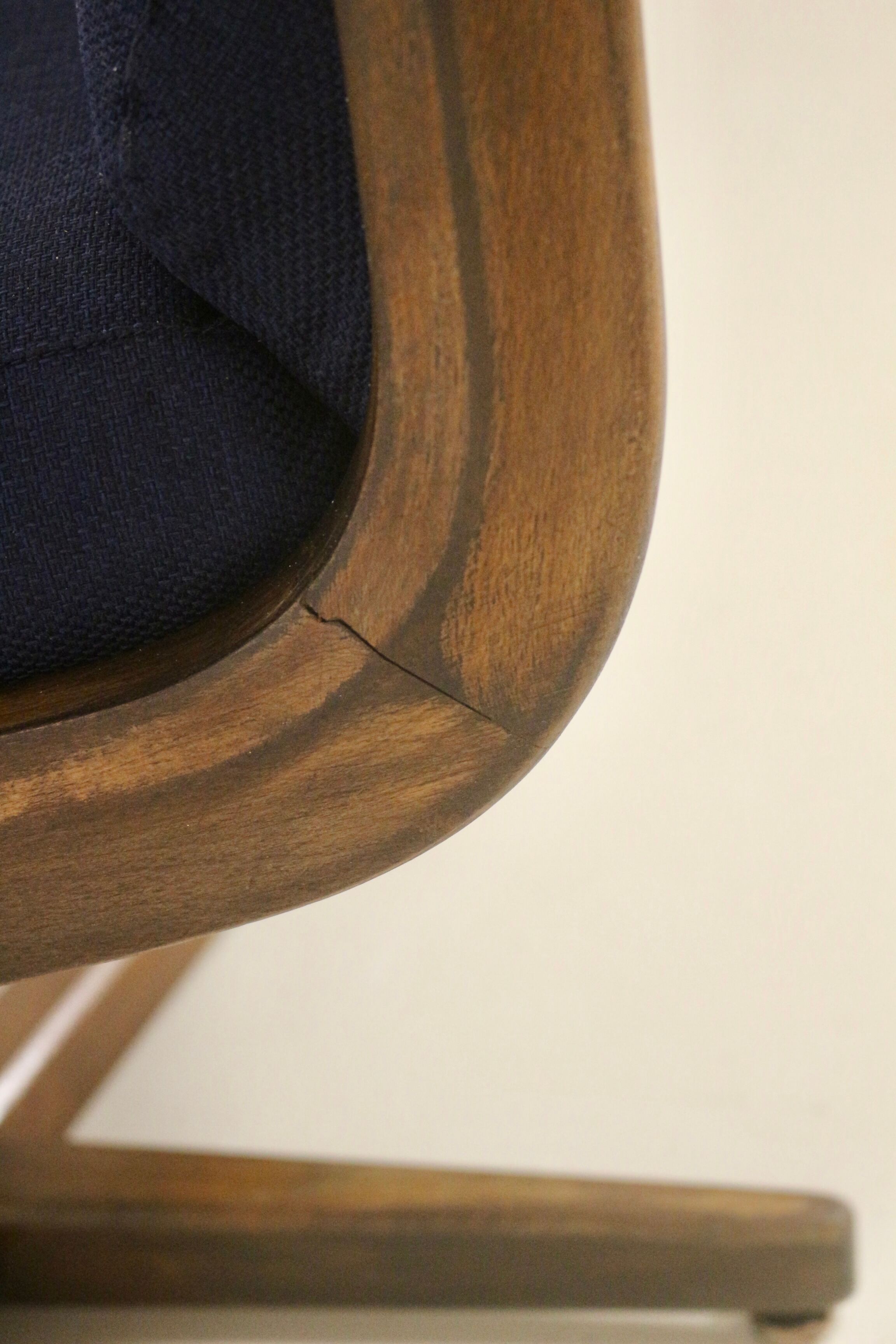 Fauteuil de bureau vintage pivotant en bois année 70