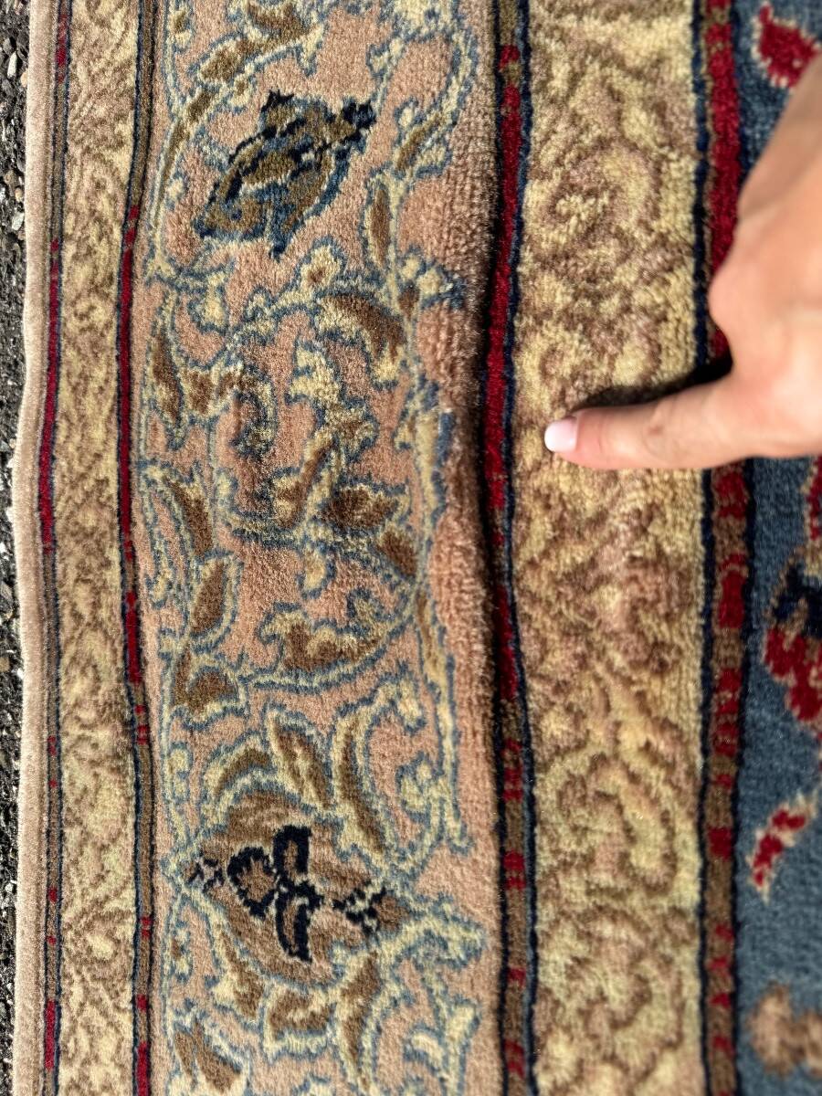 Louis de Poortere Persian-inspired rug 285x200 cm