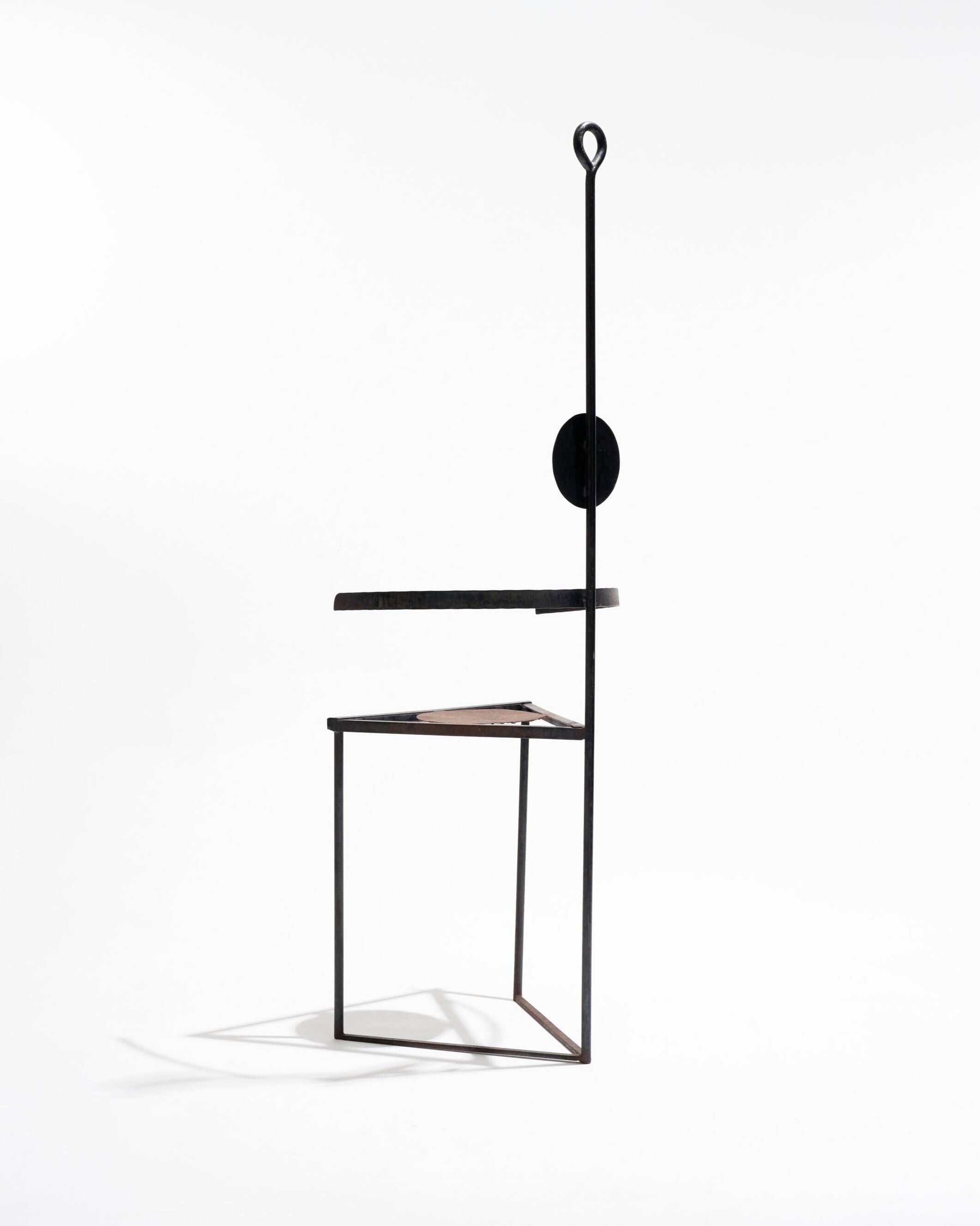 Chaise sculpturale en acier, 1980s