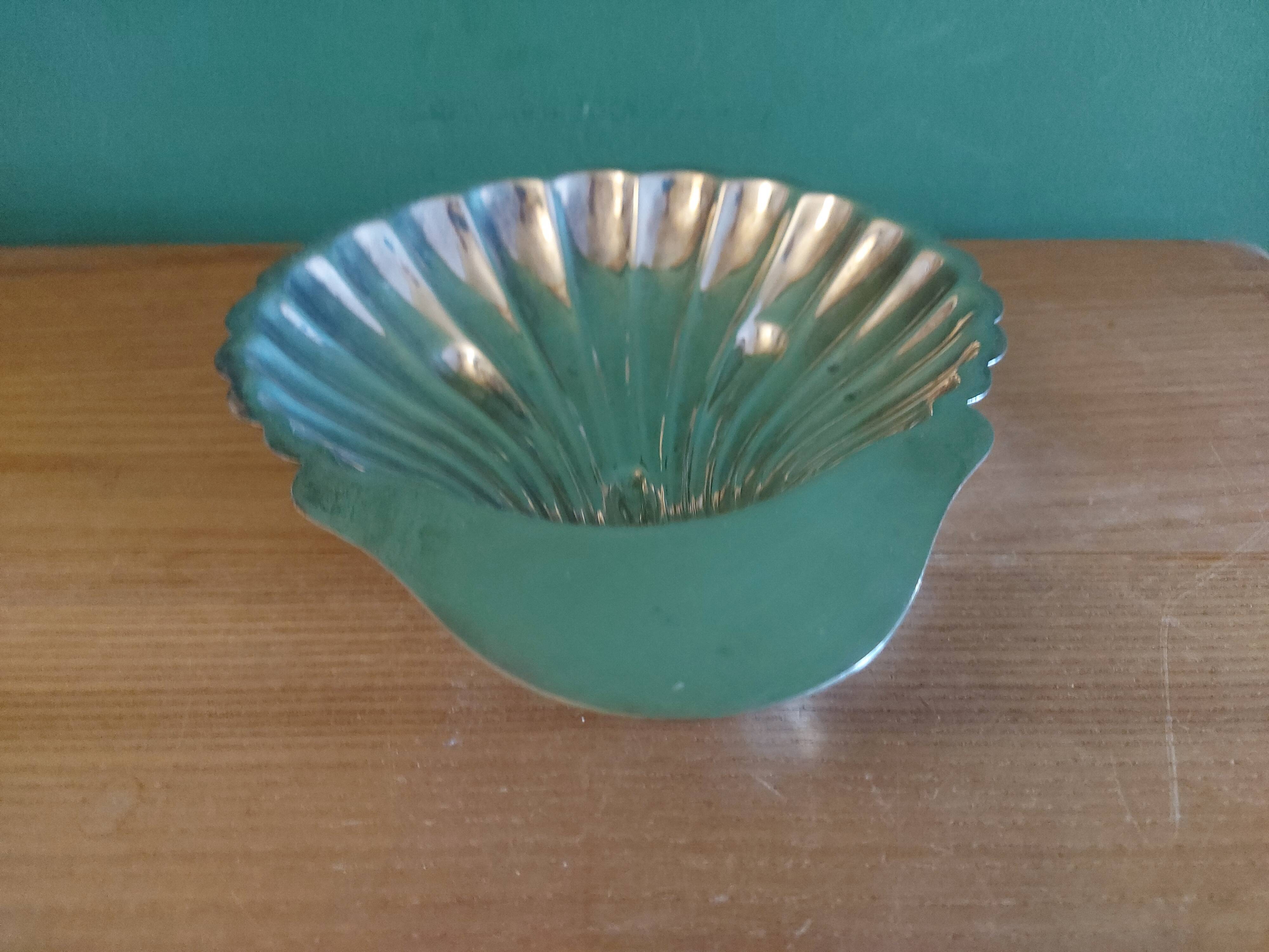 Silver metal scallop shell cup , Christofle , Fleuron