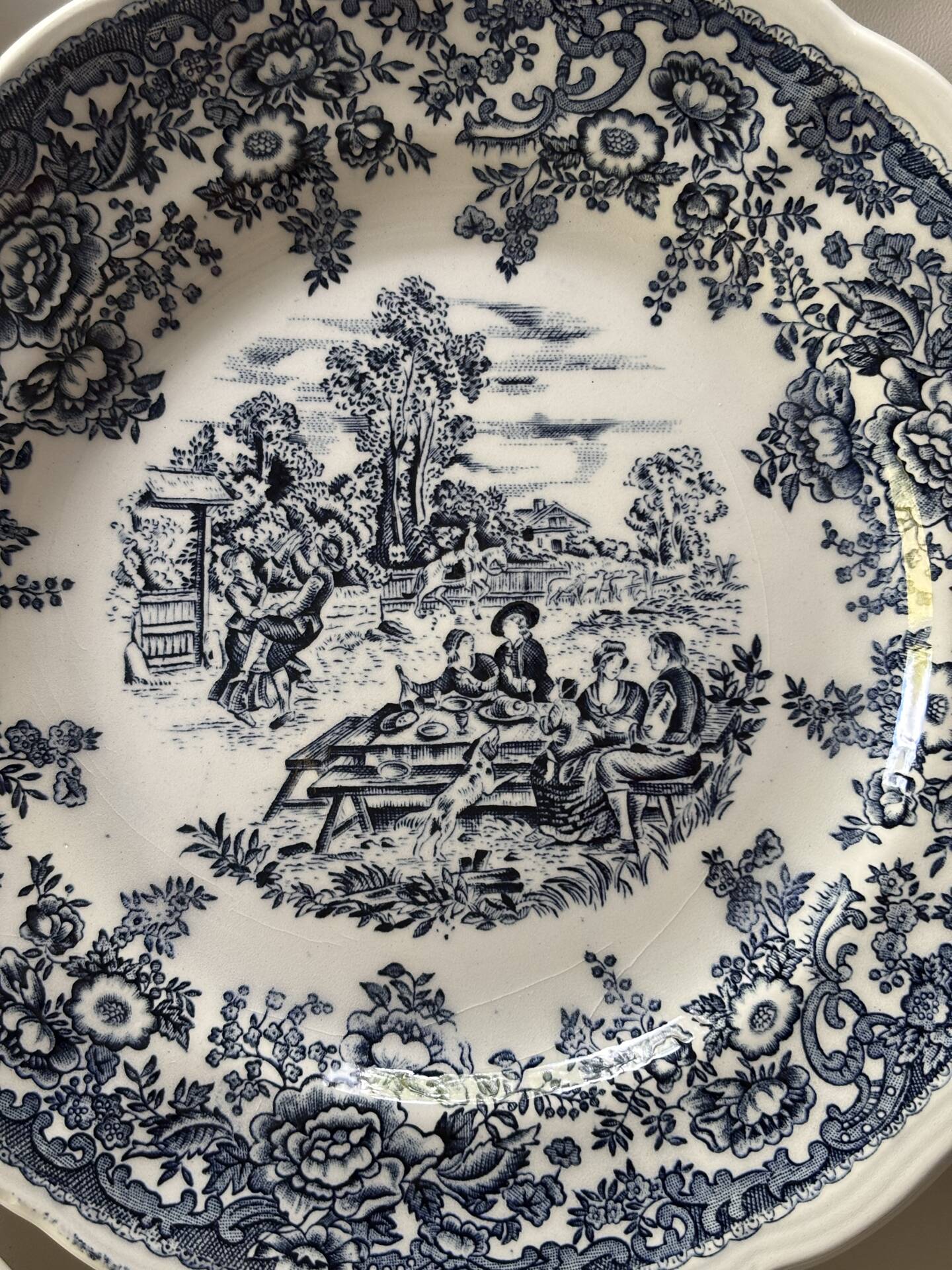 Assiettes en faïence Luneville décor anglais 