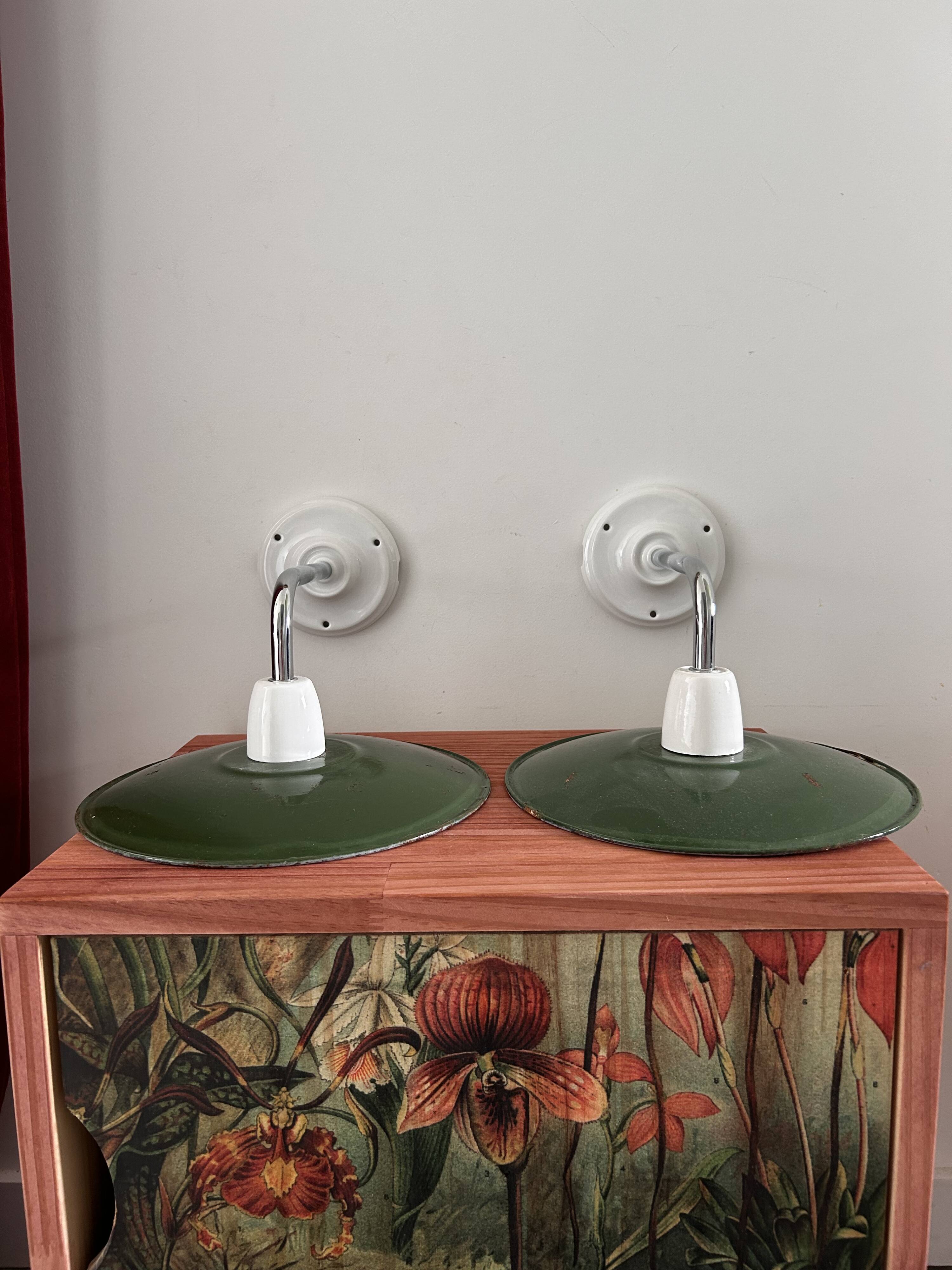 Pair of wall lights in green enameled sheet metal
