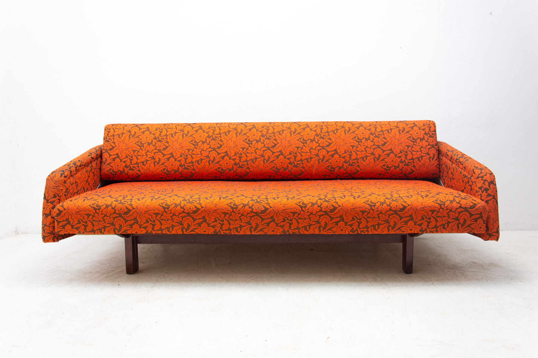 Canapé-lit pliant du milieu du siècle, années 1960, Tchécoslovaquie