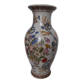 Ancient Chinese manufacturing vase