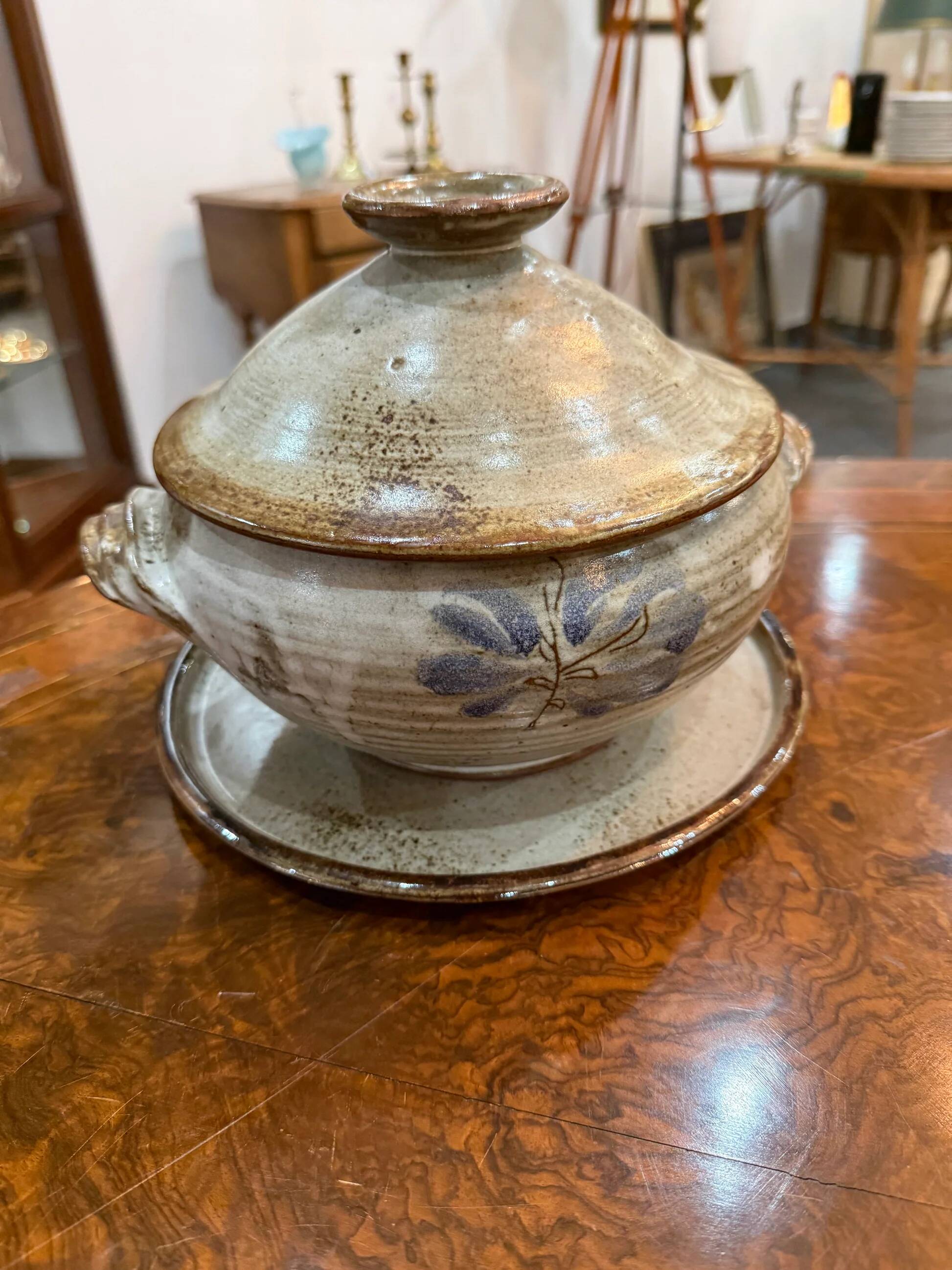 Glazed stoneware soup tureen with lid and plate – French workshop – 20th century