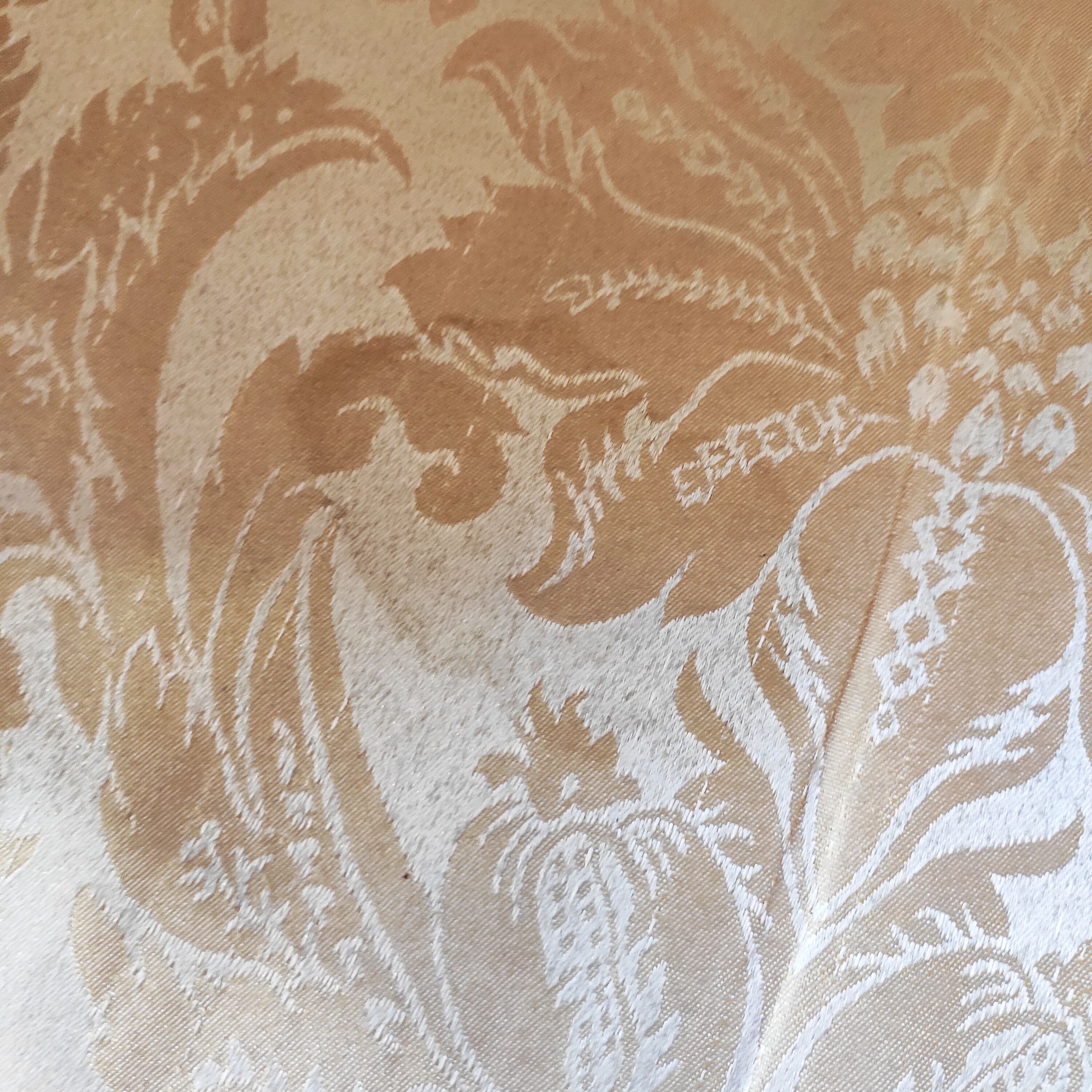 Fauteuil ancien bergère style Louis XV patiné