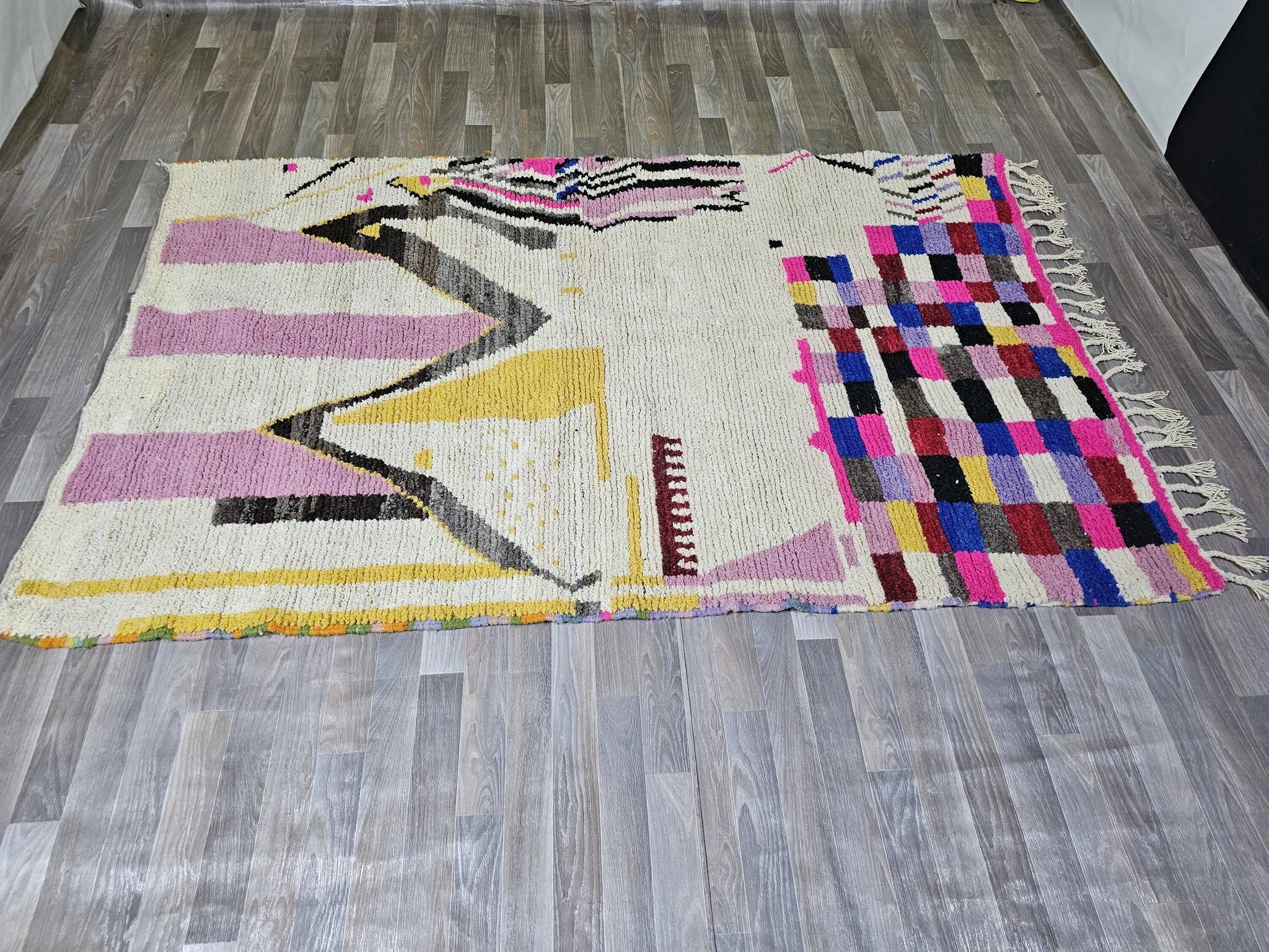 Handmade Berber rug in wool 2.5 x 1.5 m