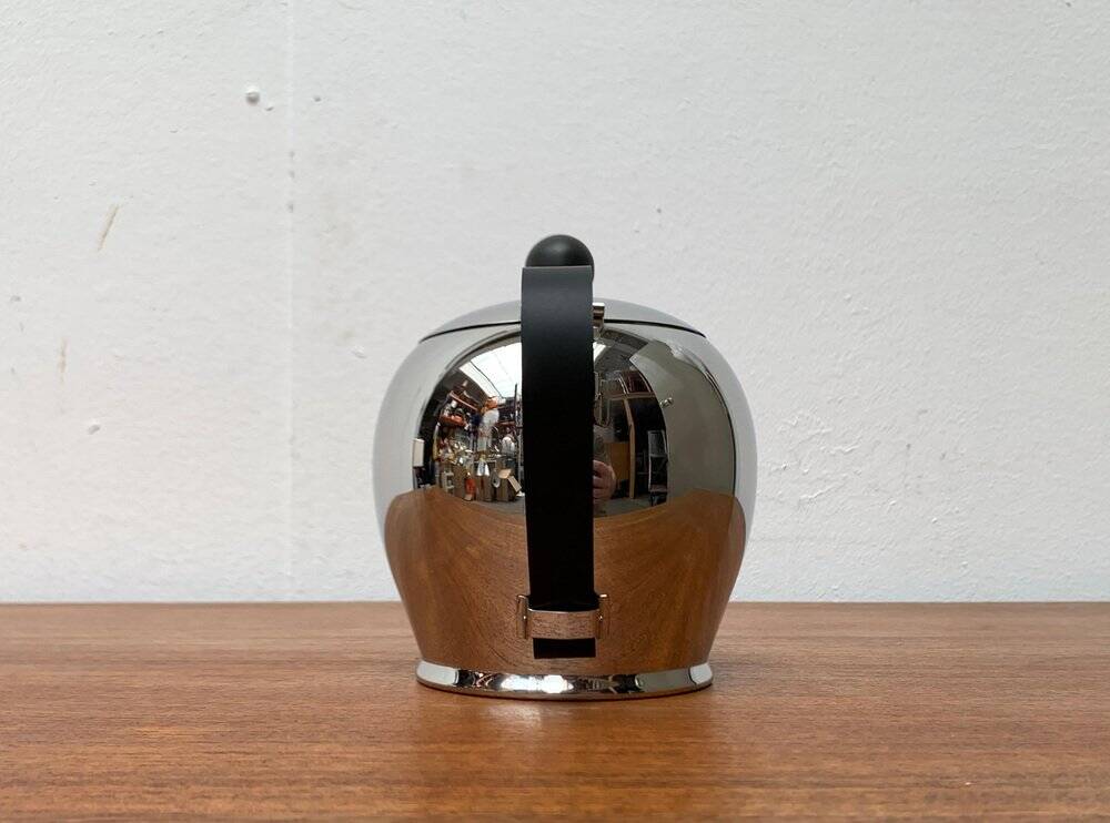 Postmodern Italian Bomb Teapot in Stainless Steel and Bakelite by Carlo Alessi for Alessi