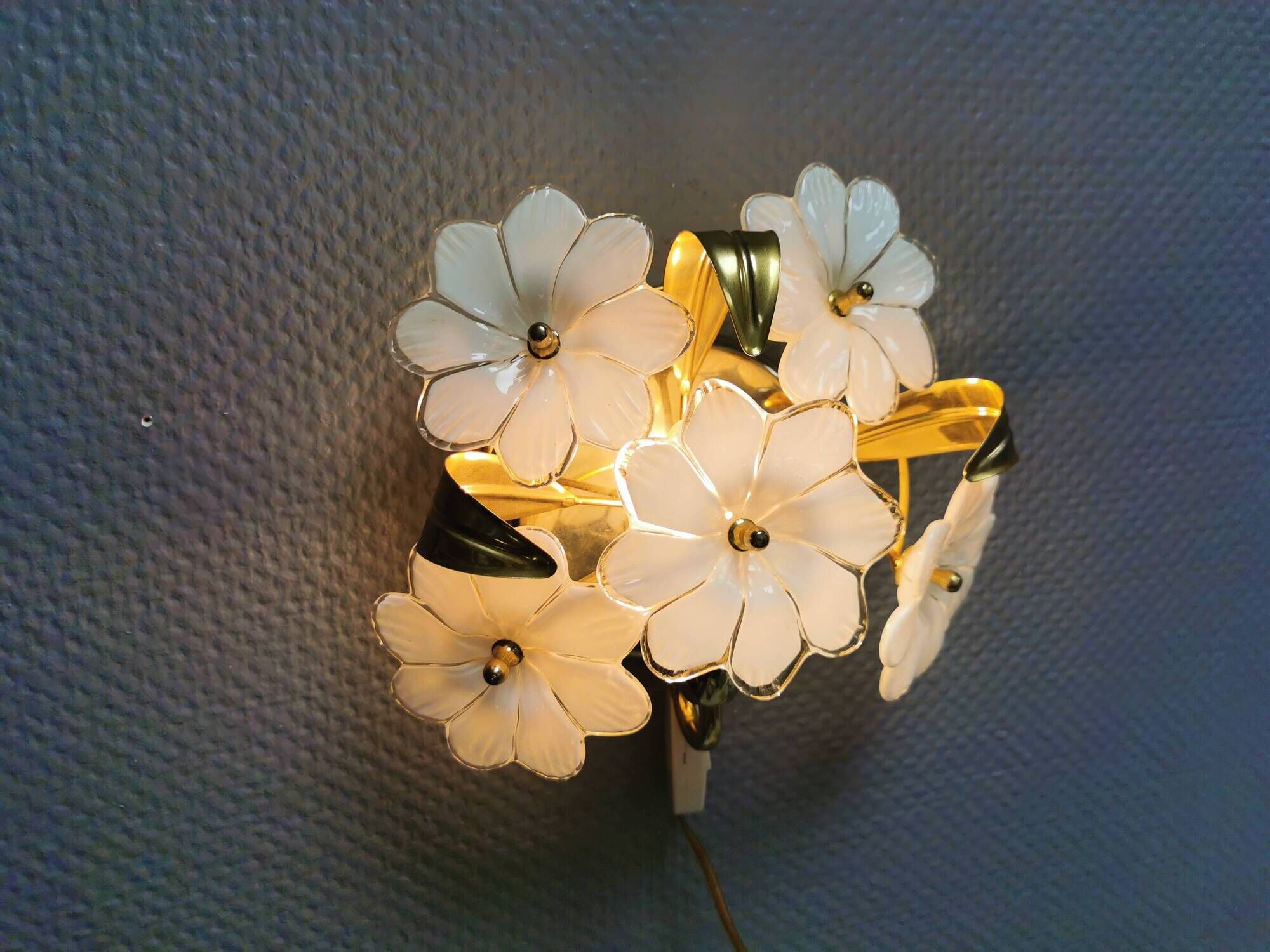 Swedish wall lamp in transparent and white glass shaped like flowers 1960s