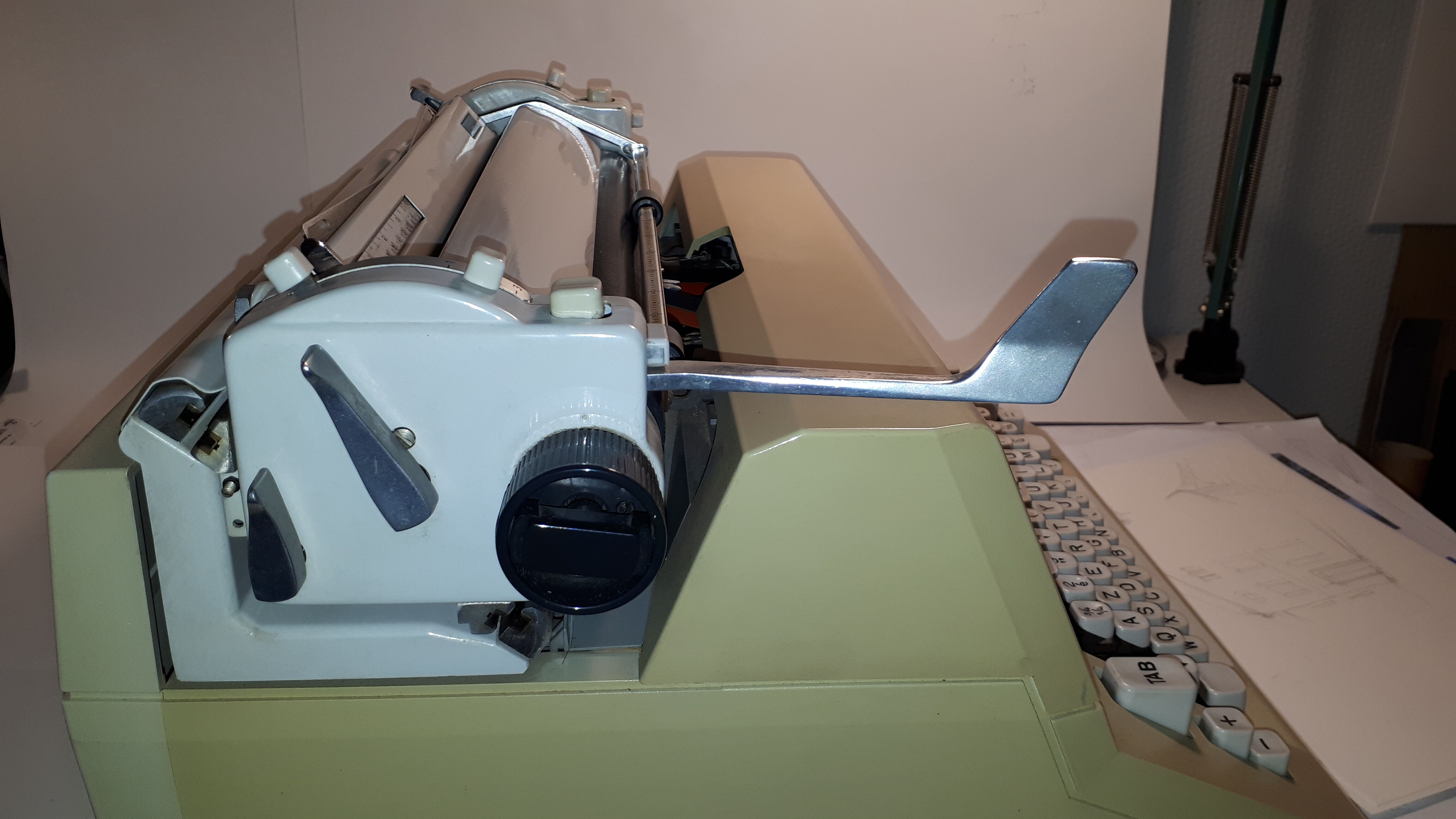 Hermes H7 Ambassador typewriter