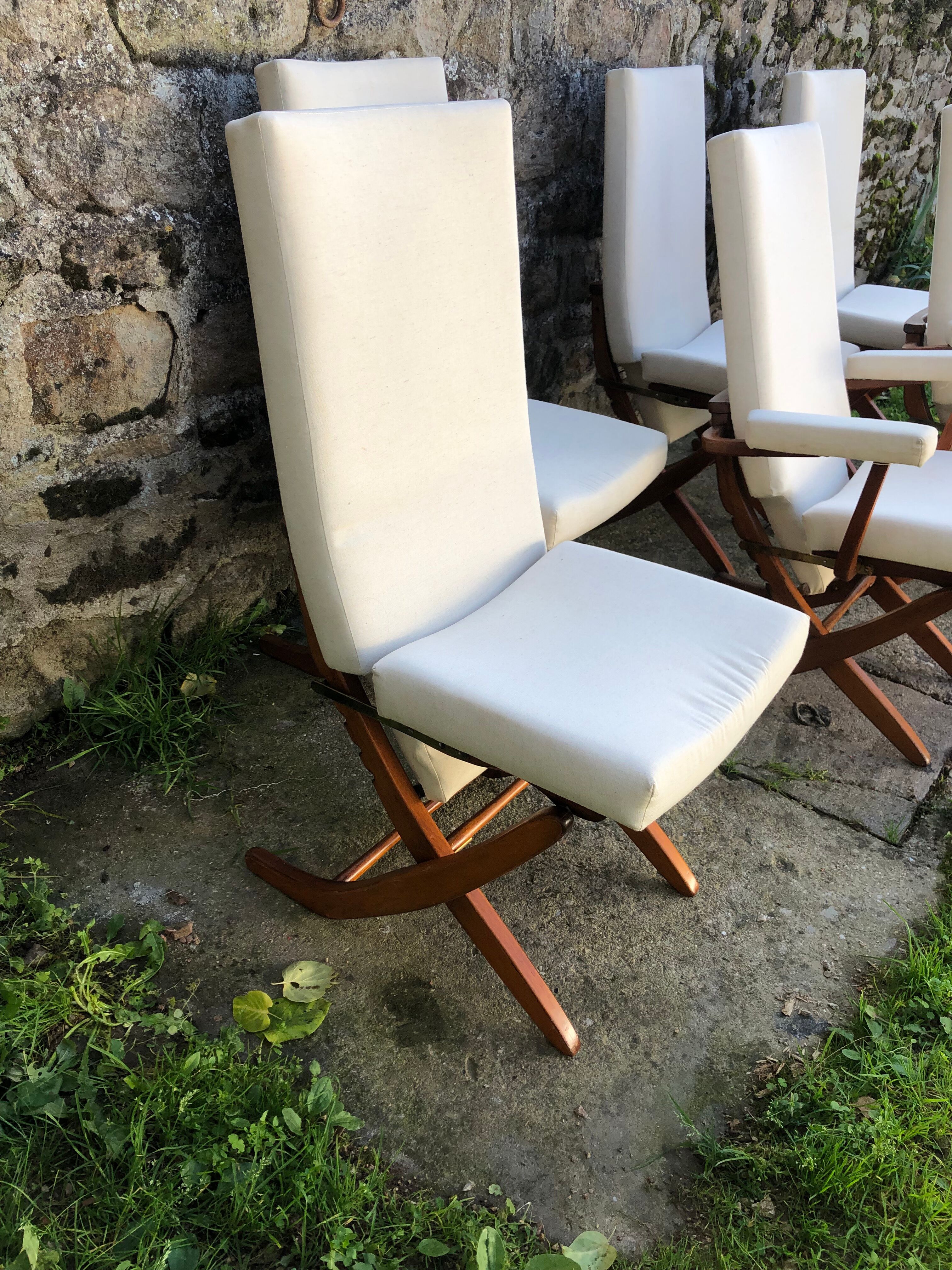 Set of 4 chairs and two reclining chairs in teak 1970