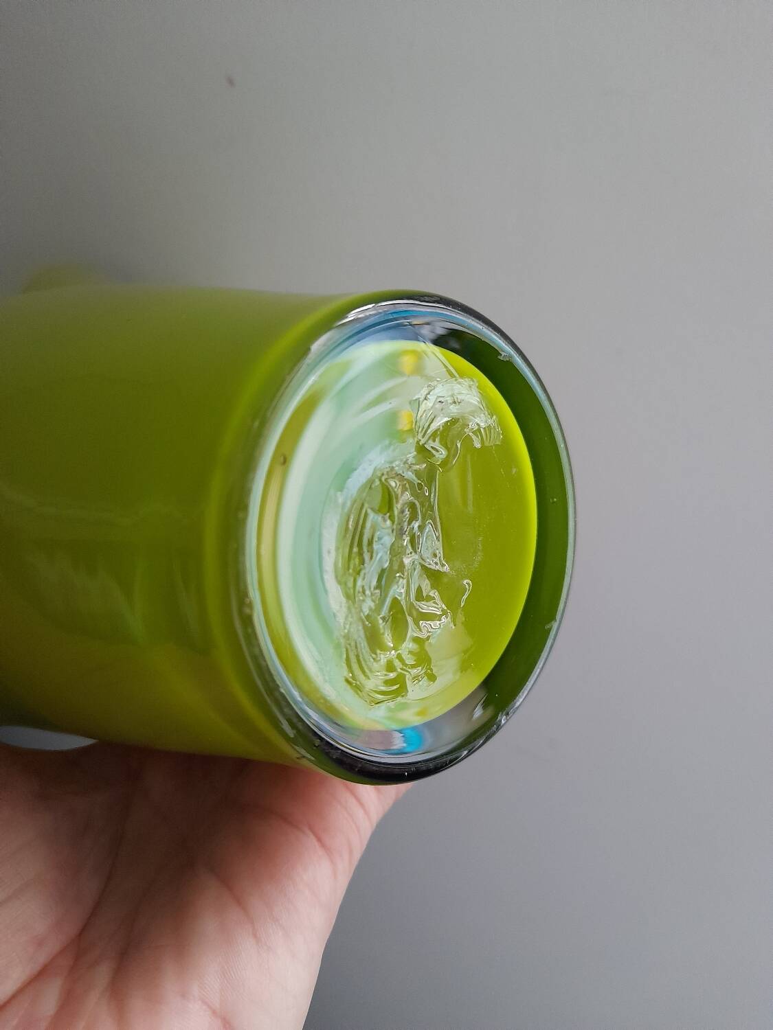 Fasoletto handkerchief vase in green opaline