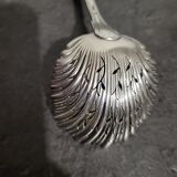 Vintage dusting spoon in excellent condition.