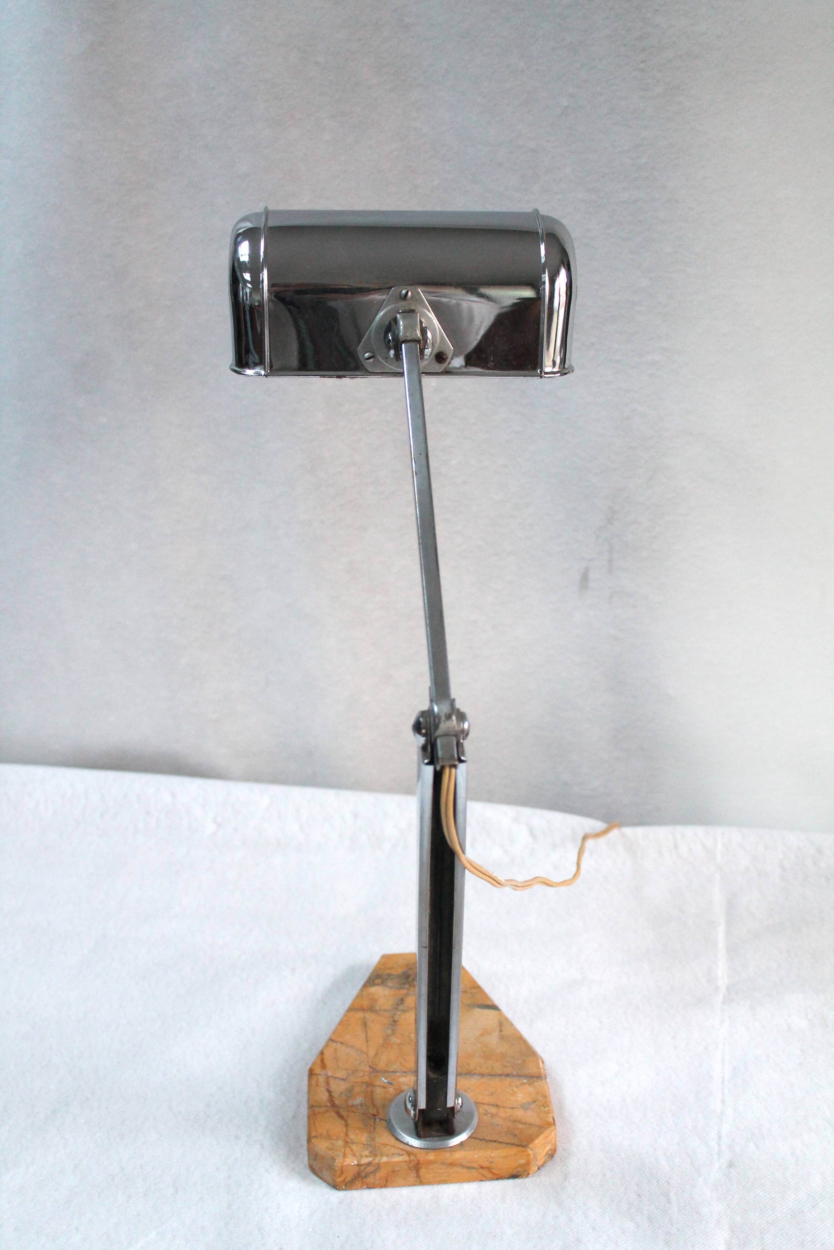 Marble pedestal desk lamp