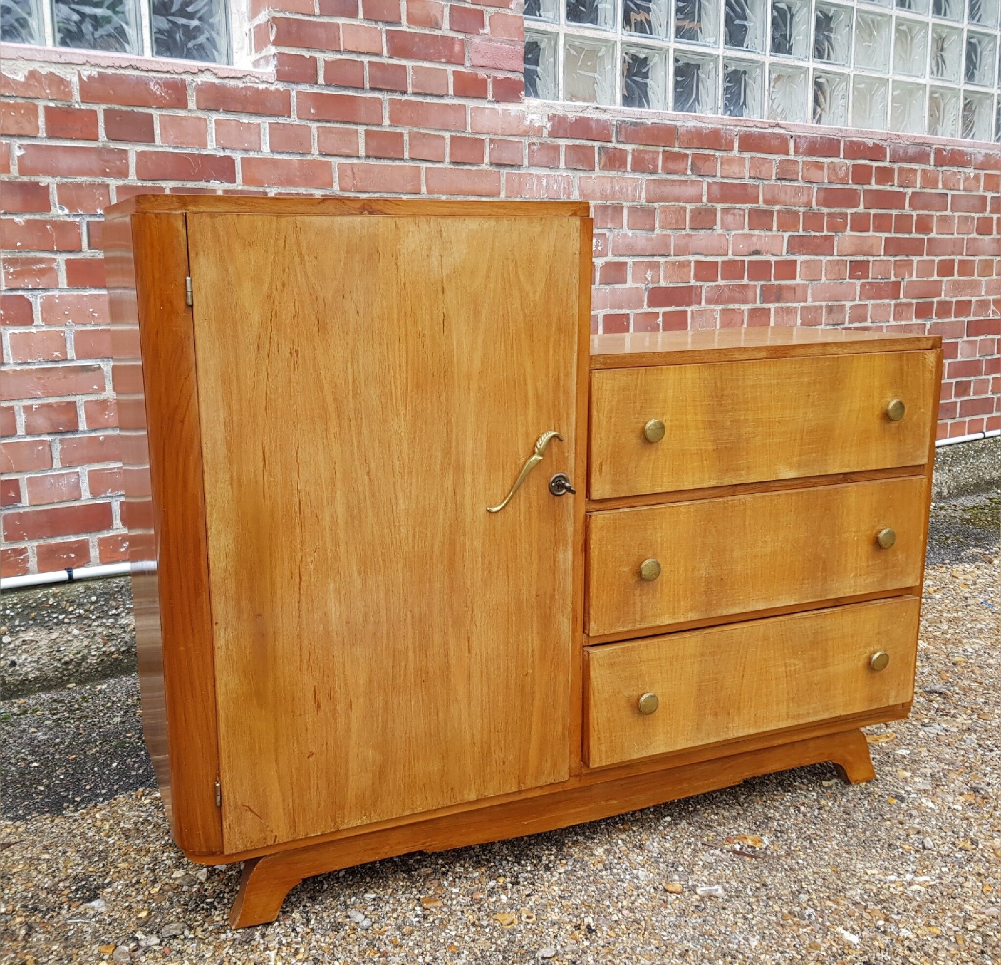 Asymmetrical chest of drawers