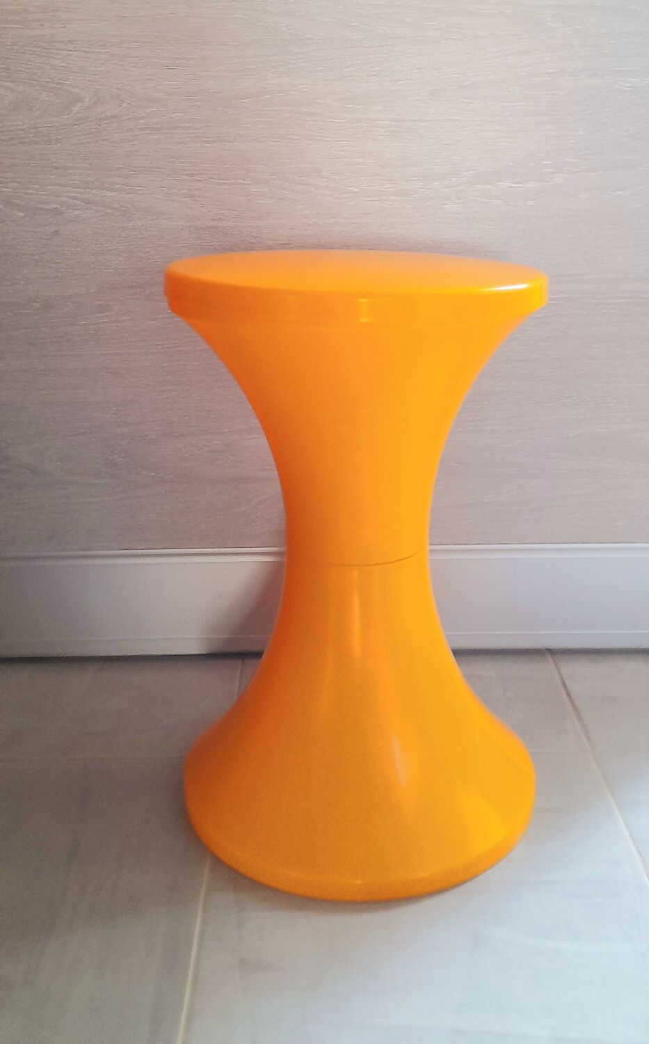 Tam-tam 70s stool