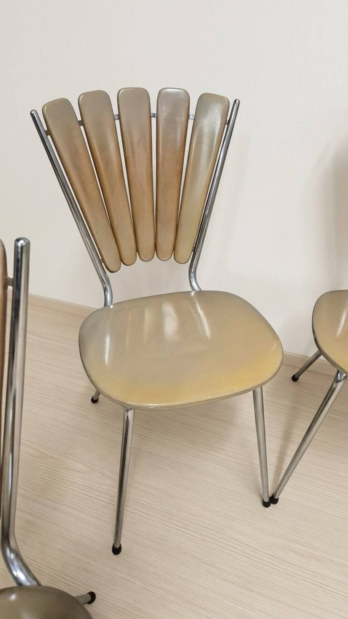 Set of 6 vintage fan-back dining chairs with beige leatherette upholstery