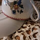 Lunch or chocolate cup with its earthenware saucer from Sarreguemines 1928 cornucopia