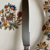 Set of 11 old table knives, horn handle, stainless blade and silver ferrule
