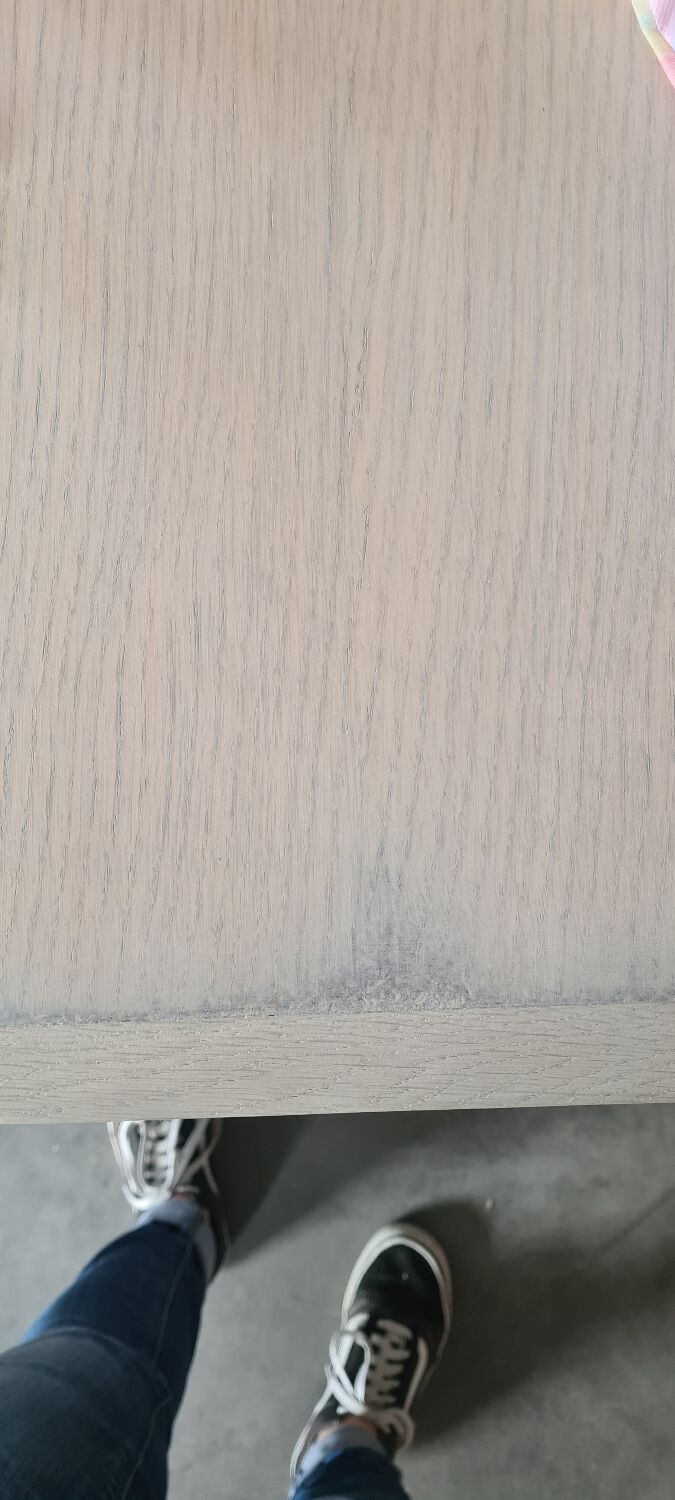 Dining table metal feet