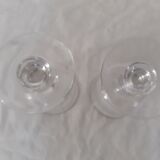 2 old glasses tulip