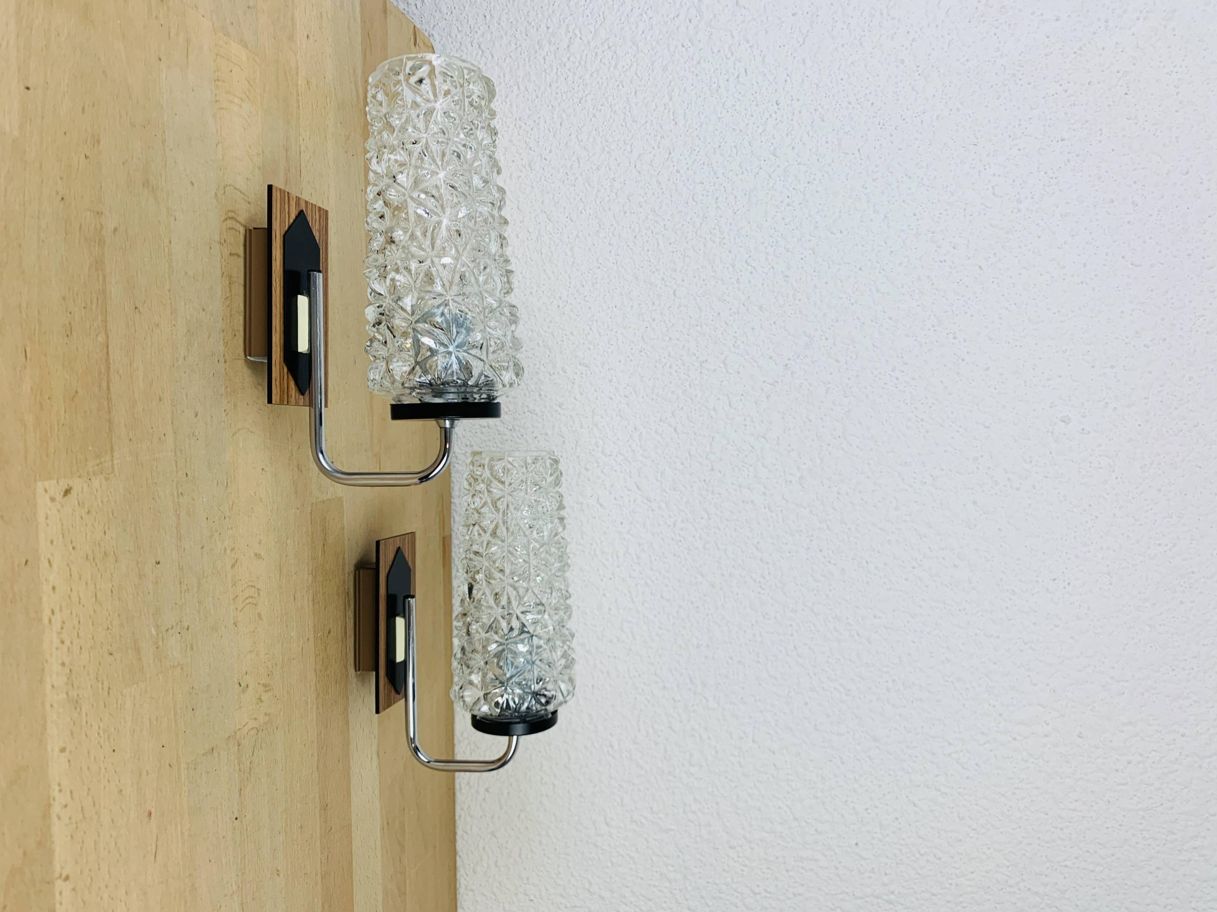 Pair of 1950s wall lights with etched glass tulips.