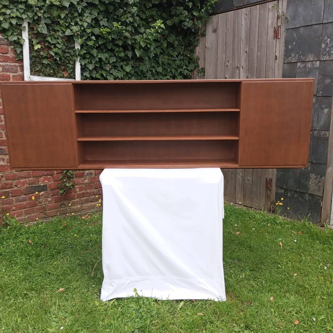 Étagère scandinave