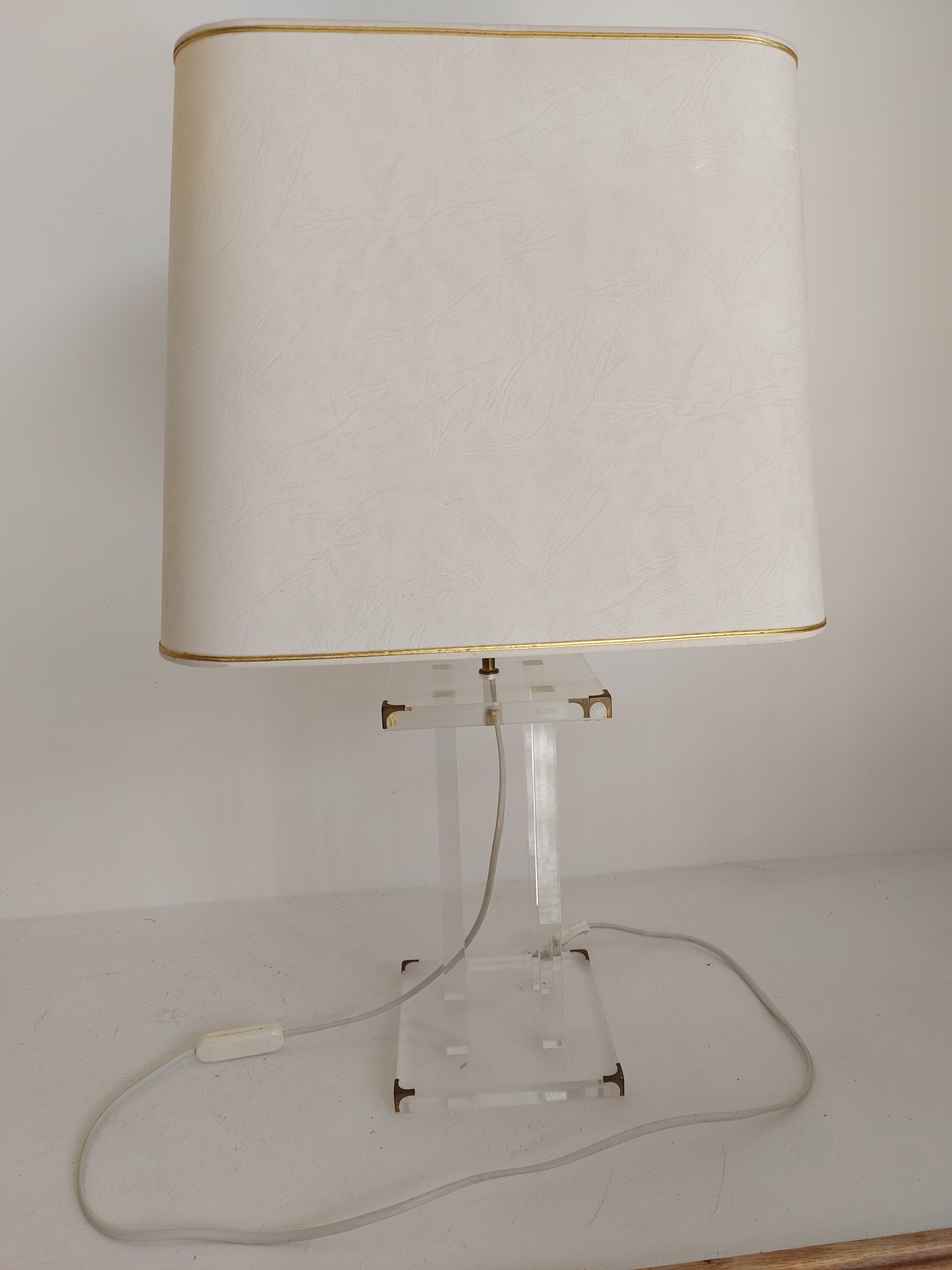 Plexiglas lamp of David Lange for Roche Bobois 1970