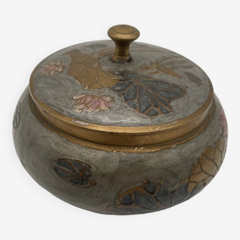 Cloisonné brass box with water lily flower pattern