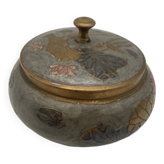 Cloisonné brass box with water lily flower pattern