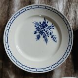 6 mismatched antique dinner plates