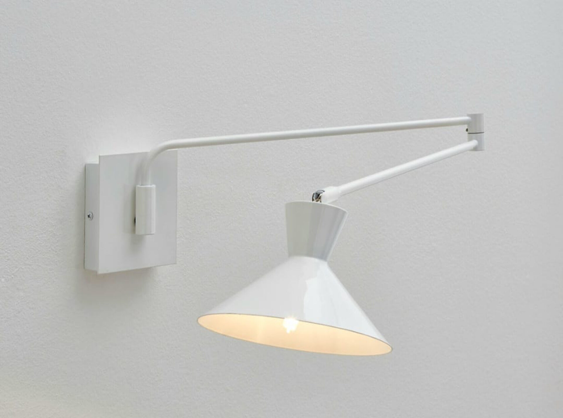 Applique articulée, Voltige AMPM, luminaire design